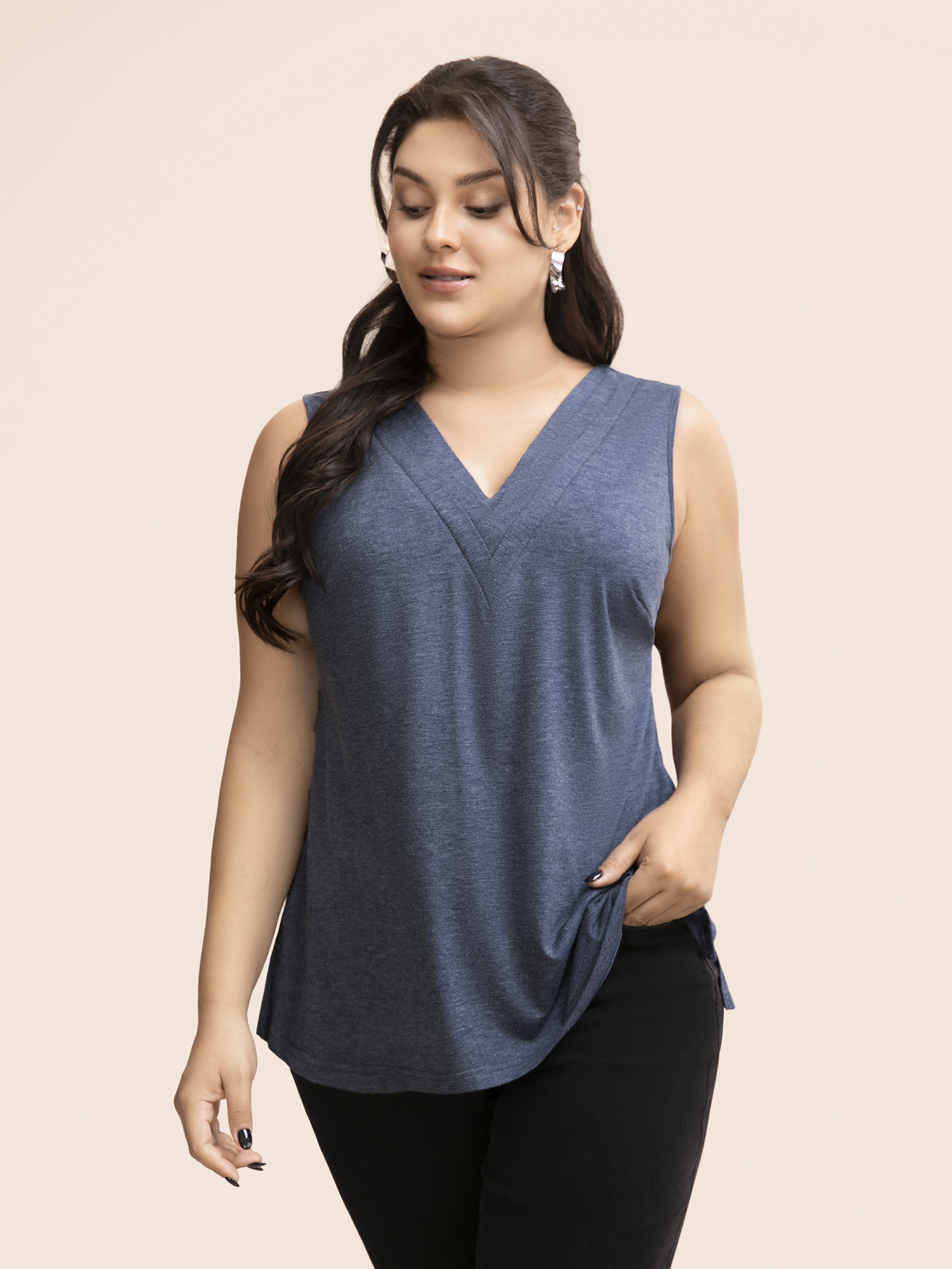 

Plus Size Solid Heather Pleated Split Hem Tank Top Women Mediumblue Casual Pleated V-neck Everyday Tank Tops Camis BloomChic