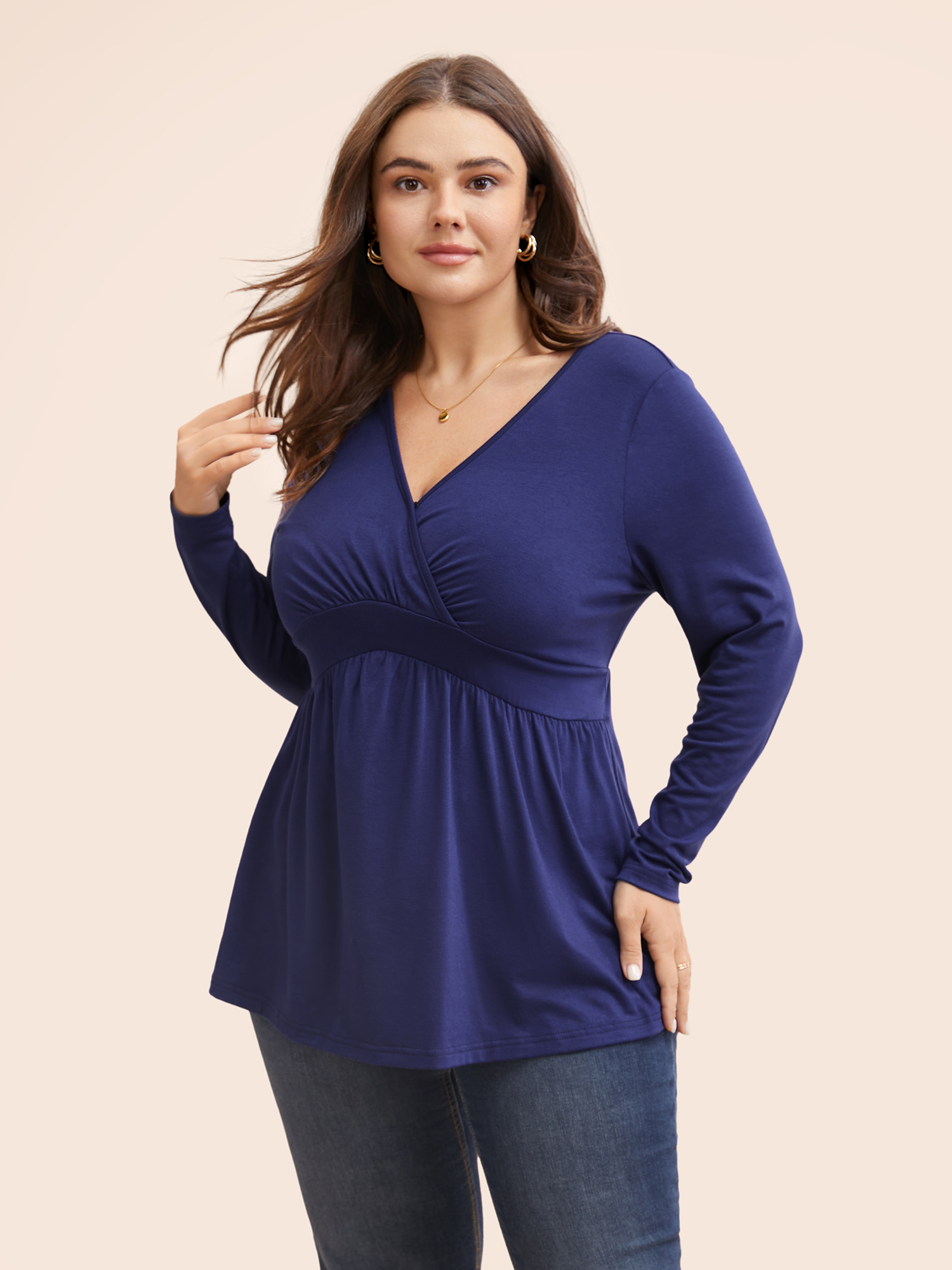 

Plus Size Solid Overlap Collar Gathered T-shirt DarkBlue Women Elegant Overlapping V-neck Everyday T-shirts BloomChic