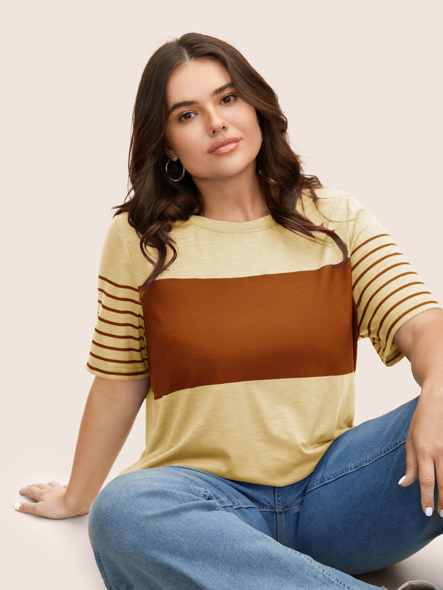 

Plus Size Crew Neck Striped Patchwork Contrast T-shirt Beige Women Casual Contrast Art&design Round Neck Everyday T-shirts BloomChic