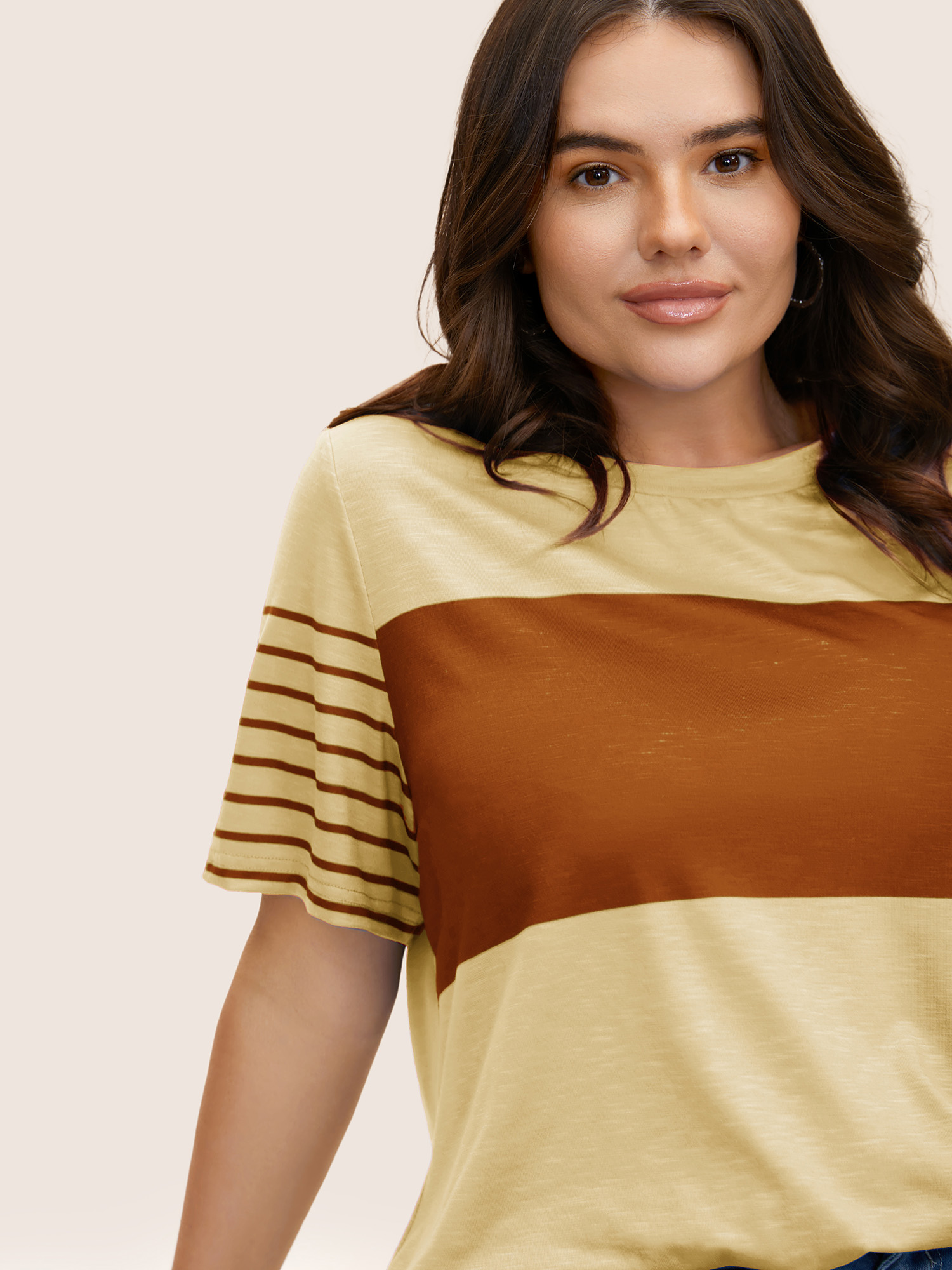 Plus Size Crew Neck Striped Patchwork Contrast T-shirt Beige Women Casual Contrast Art&design Round Neck Everyday T-shirts BloomChic 28/5X 