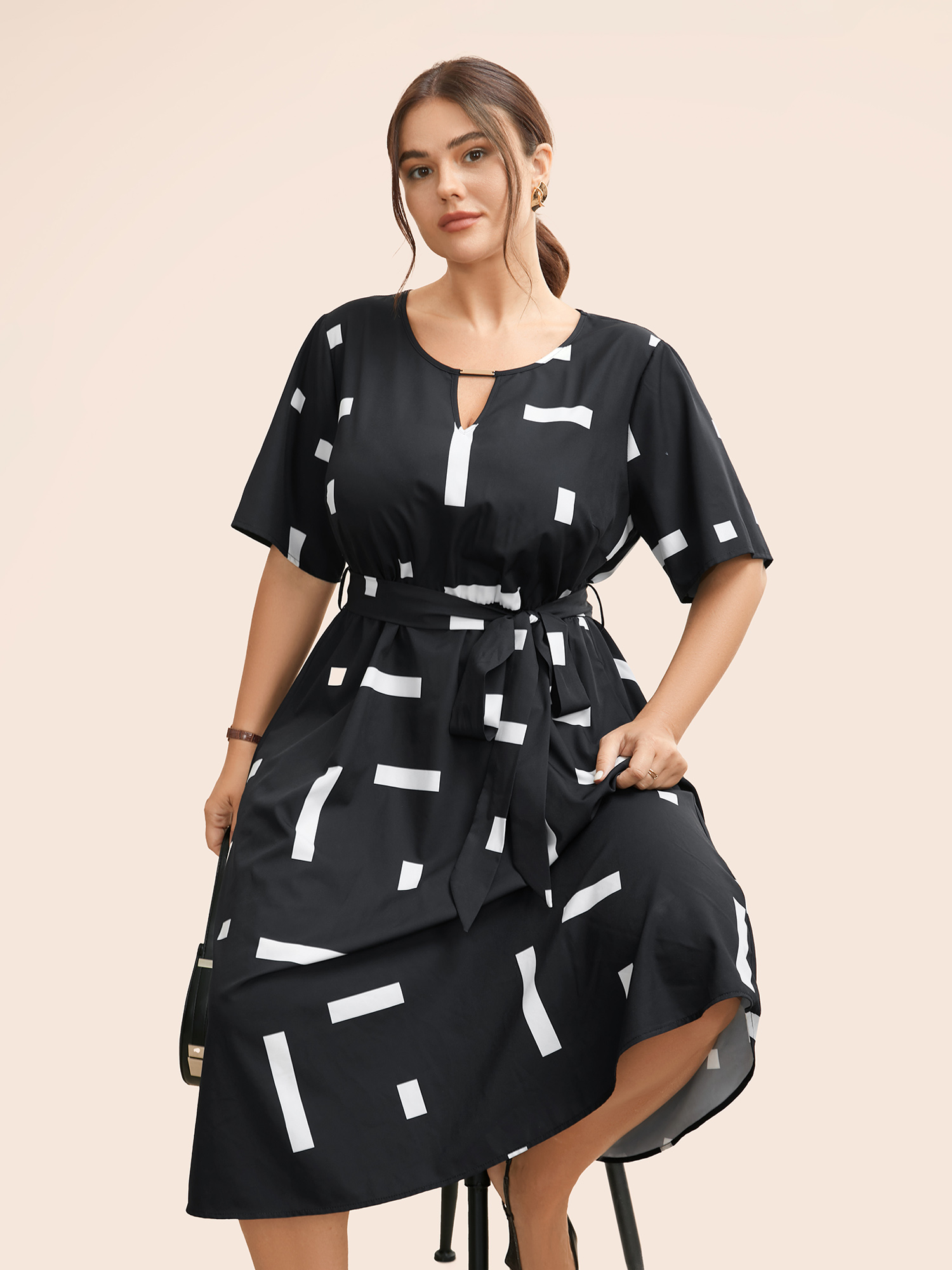 

Plus Size Geometric Print Keyhole Pocket Midi Dress Black Women At the Office Belted Round Neck Short sleeve Curvy BloomChic