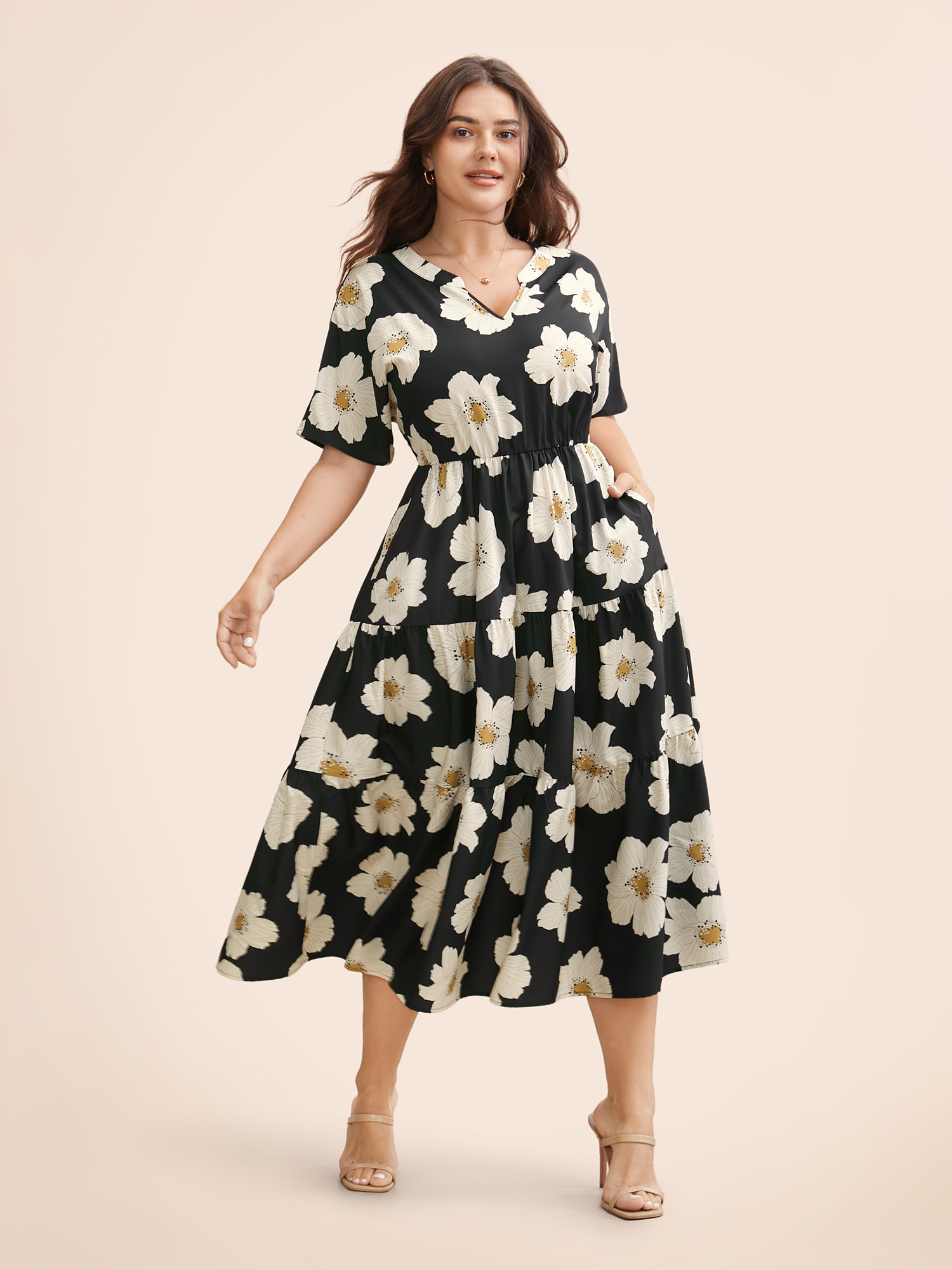 

Plus Size Floral Print Notched Ruffle Sleeve Dress Black Women Elegant Gathered Flat collar with V-notch Short sleeve Curvy BloomChic