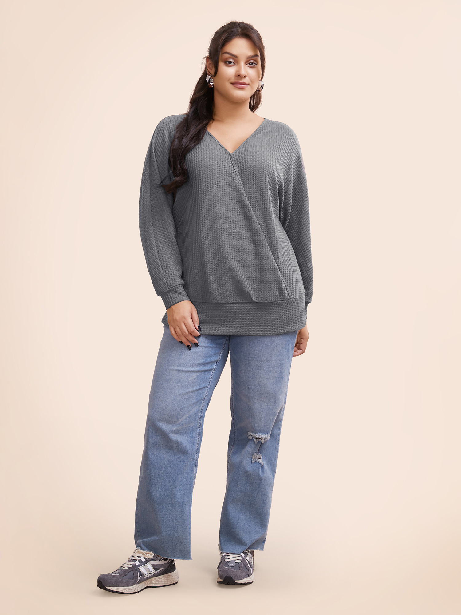 Plus Size Women Everyday Plain Plain Regular Sleeve Long Sleeve V-neck Casual T-shirts BloomChic 