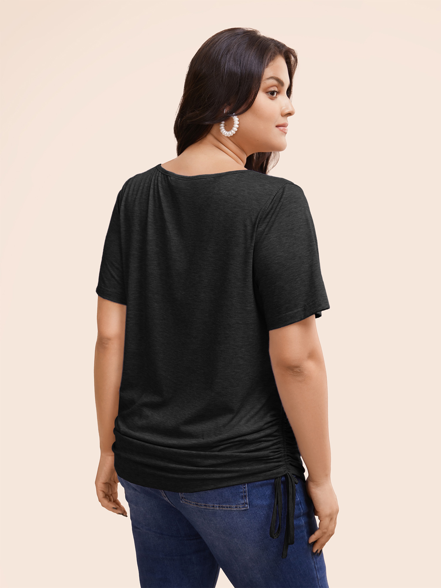 

Plus Size Plain Roll Sleeve Drawstring Side Ruched Hem T-shirt Black Women Casual Ruched Plain V-neck Everyday T-shirts BloomChic