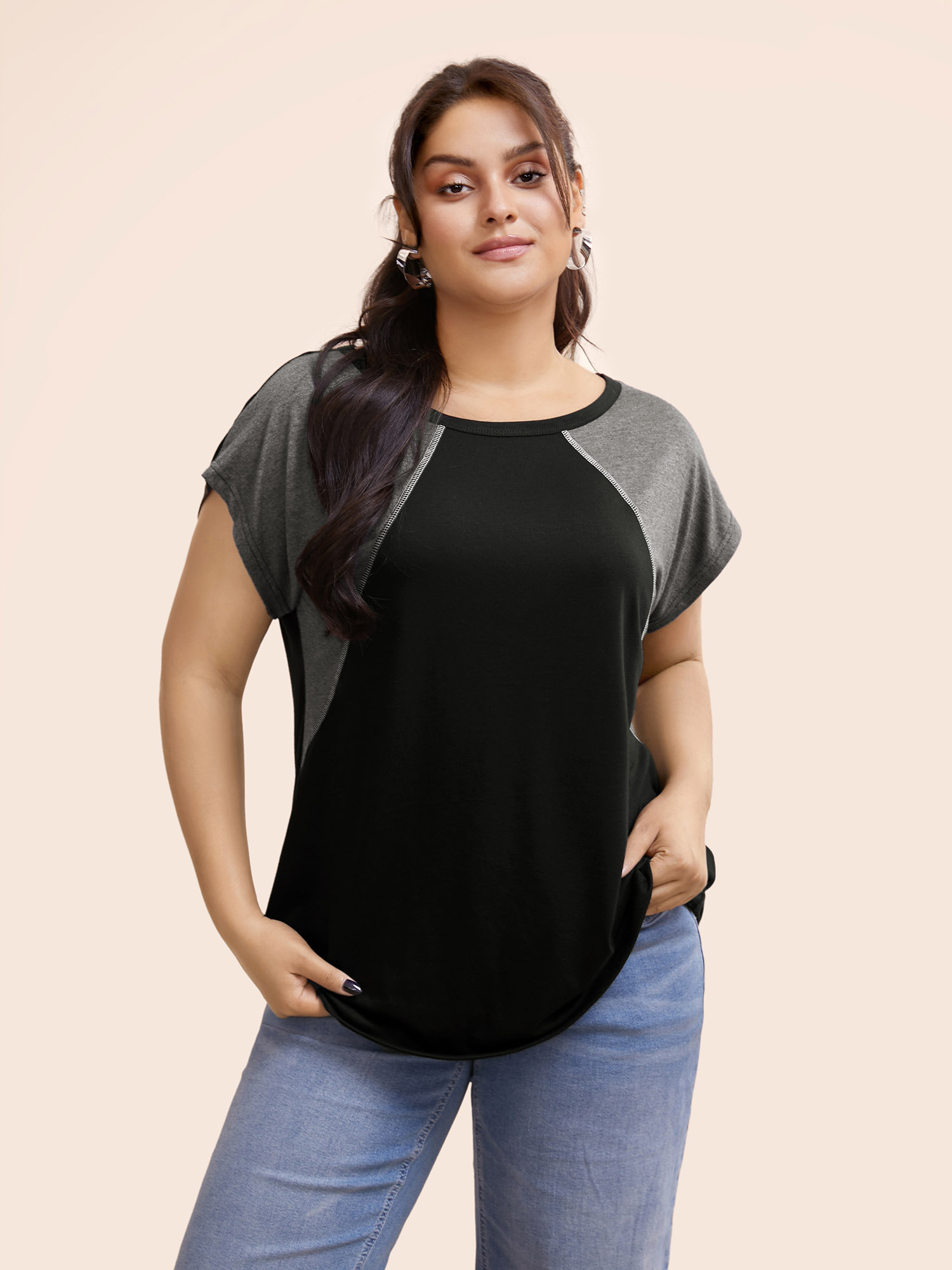 

Plus Size Color Block Contrast Binding Batwing Sleeve T-shirt Black Women Casual Contrast Colorblock Round Neck Everyday T-shirts BloomChic