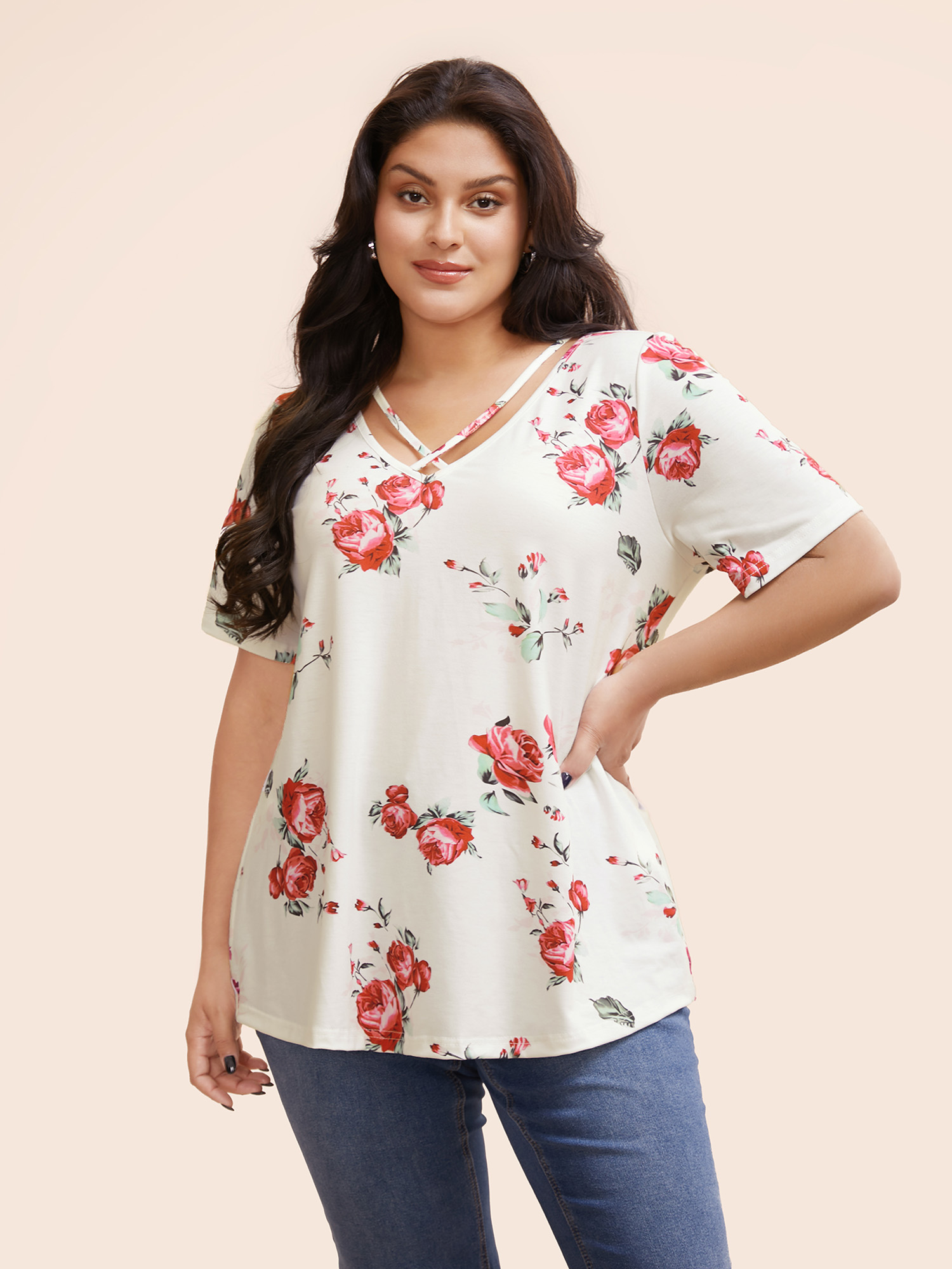 

Plus Size Floral Crisscross V Neck T-shirt White Women Elegant Floral V-neck Everyday T-shirts BloomChic