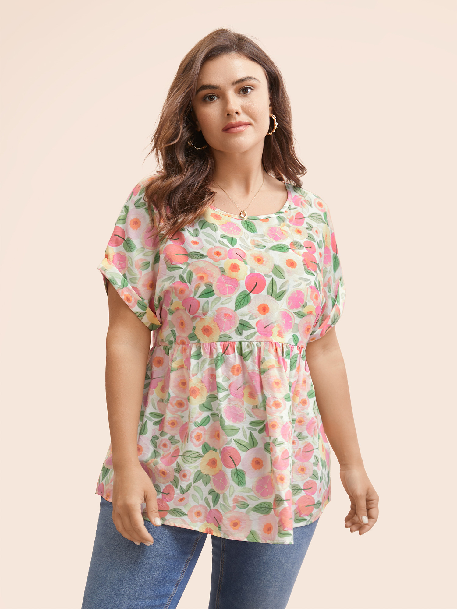 

Plus Size Peach Fruit Print Curved Hem Batwing Sleeve Blouse Women Casual Cap Sleeve Round Neck Everyday Blouses BloomChic