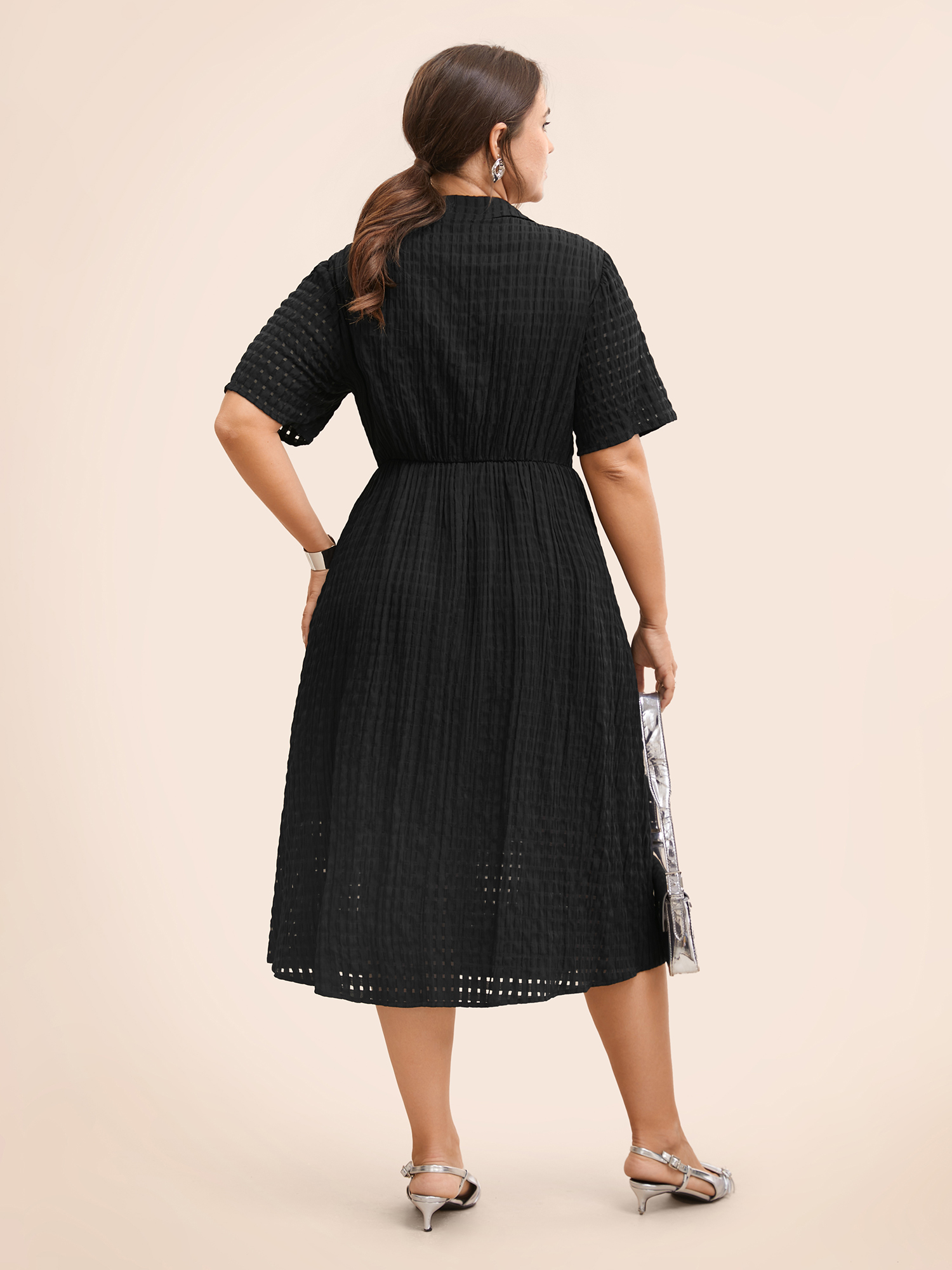 

Plus Size Plain Shirt Collar Texture Midi Dress Black Women At the Office Texture Shirt collar Short sleeve Curvy BloomChic