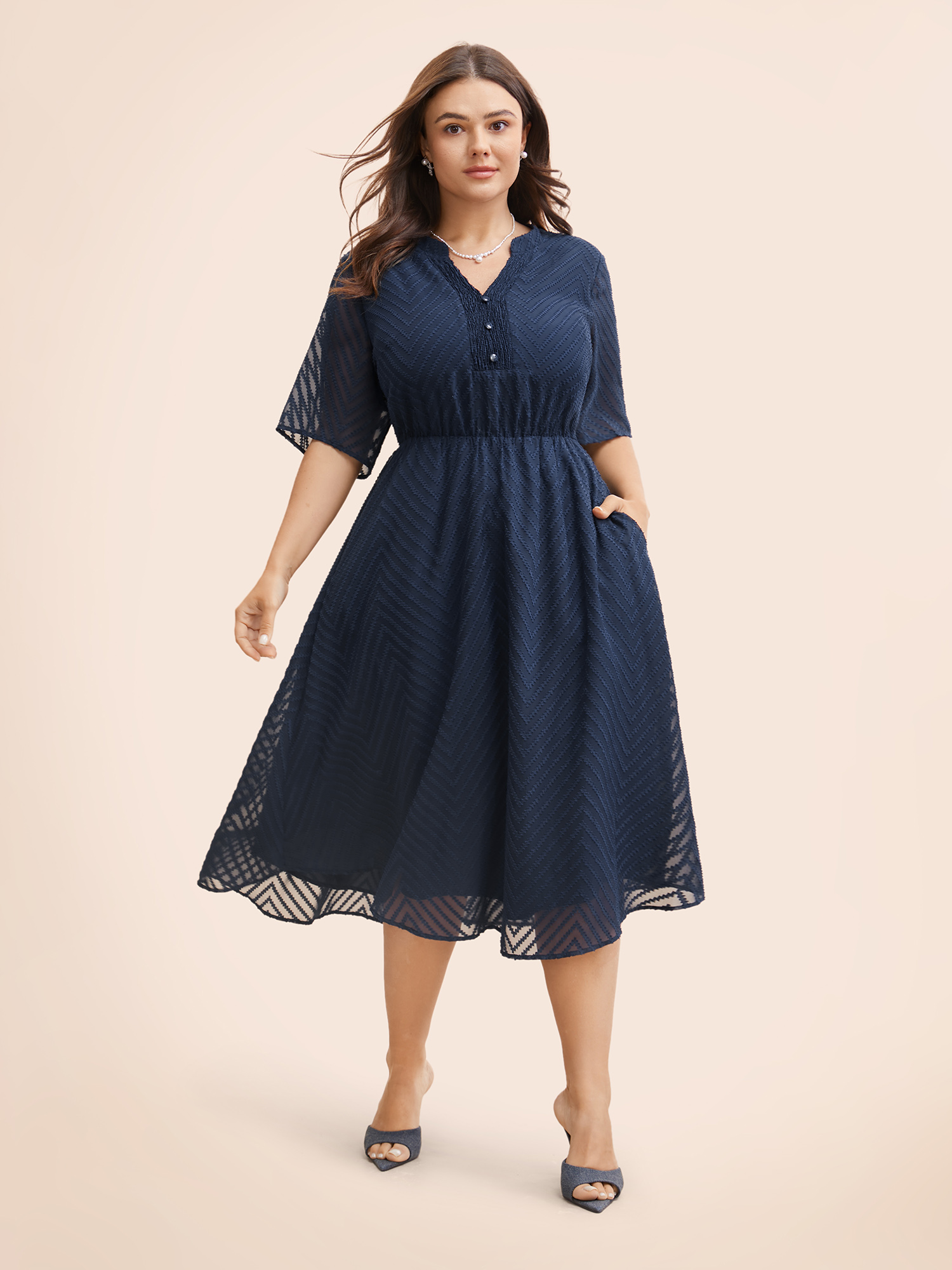 

Plus Size Texture Shirred Button Detail Midi Dress Navy Women At the Office Texture Flat collar with V-notch Half Sleeve Curvy BloomChic