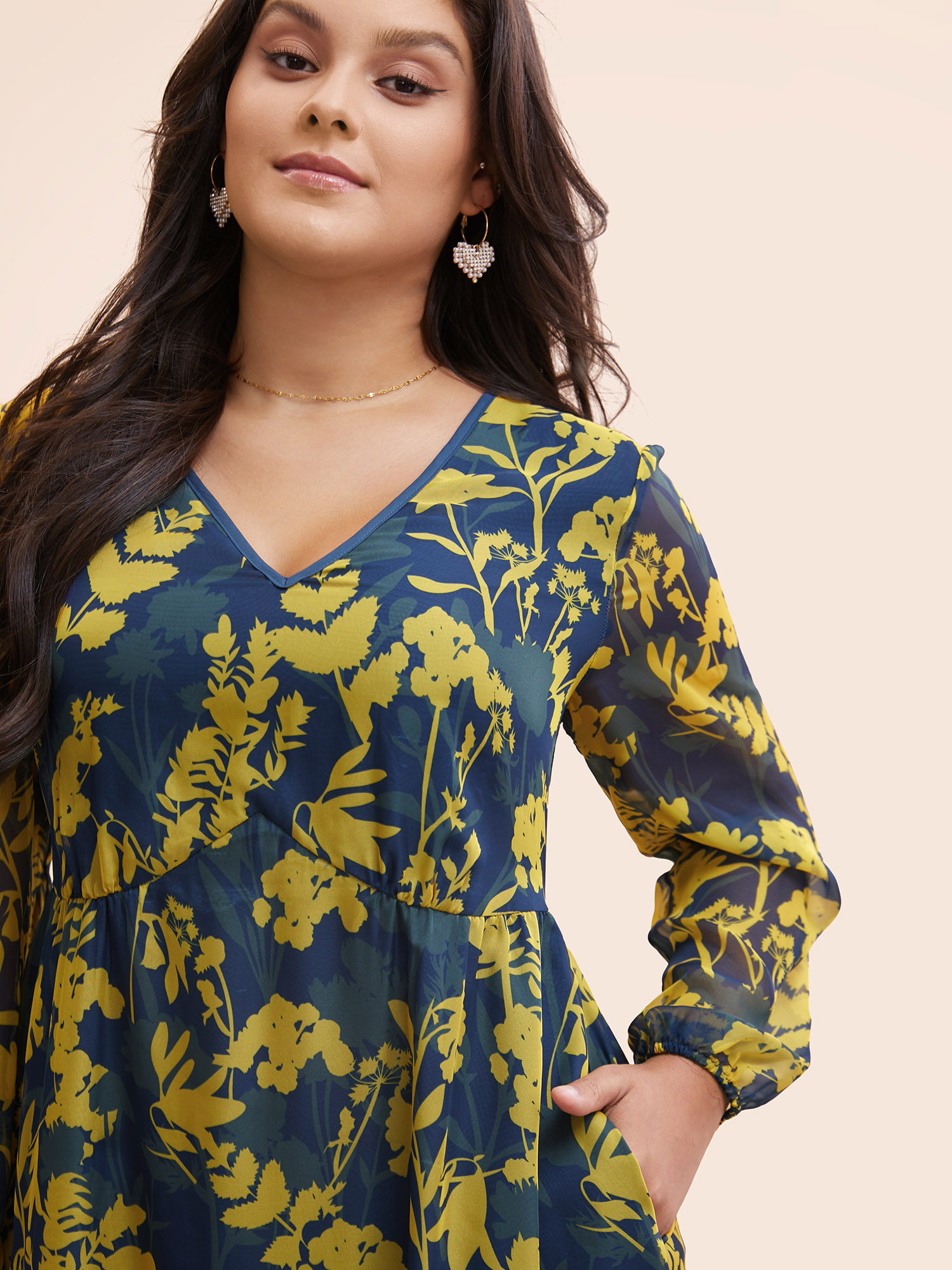 

Plus Size V Neck Silhouette Floral Print Mesh Dress Navy Women Elegant Gathered V-neck Long Sleeve Curvy BloomChic