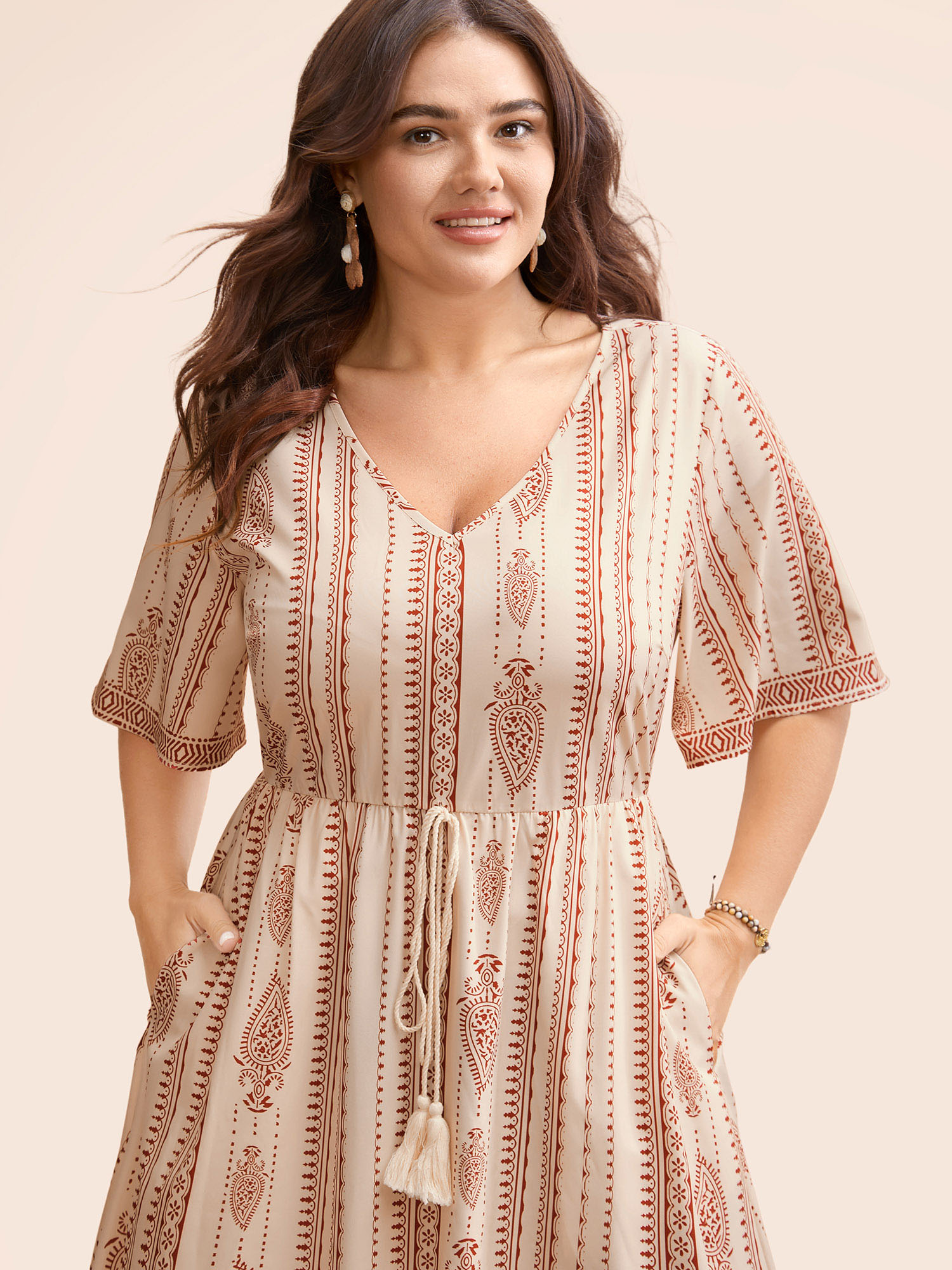 Plus Size Bandana Tassel Trim Elastic Waist Dress Multicolor Women Resort Tie knot V-neck Half Sleeve Curvy BloomChic 28/5X 
