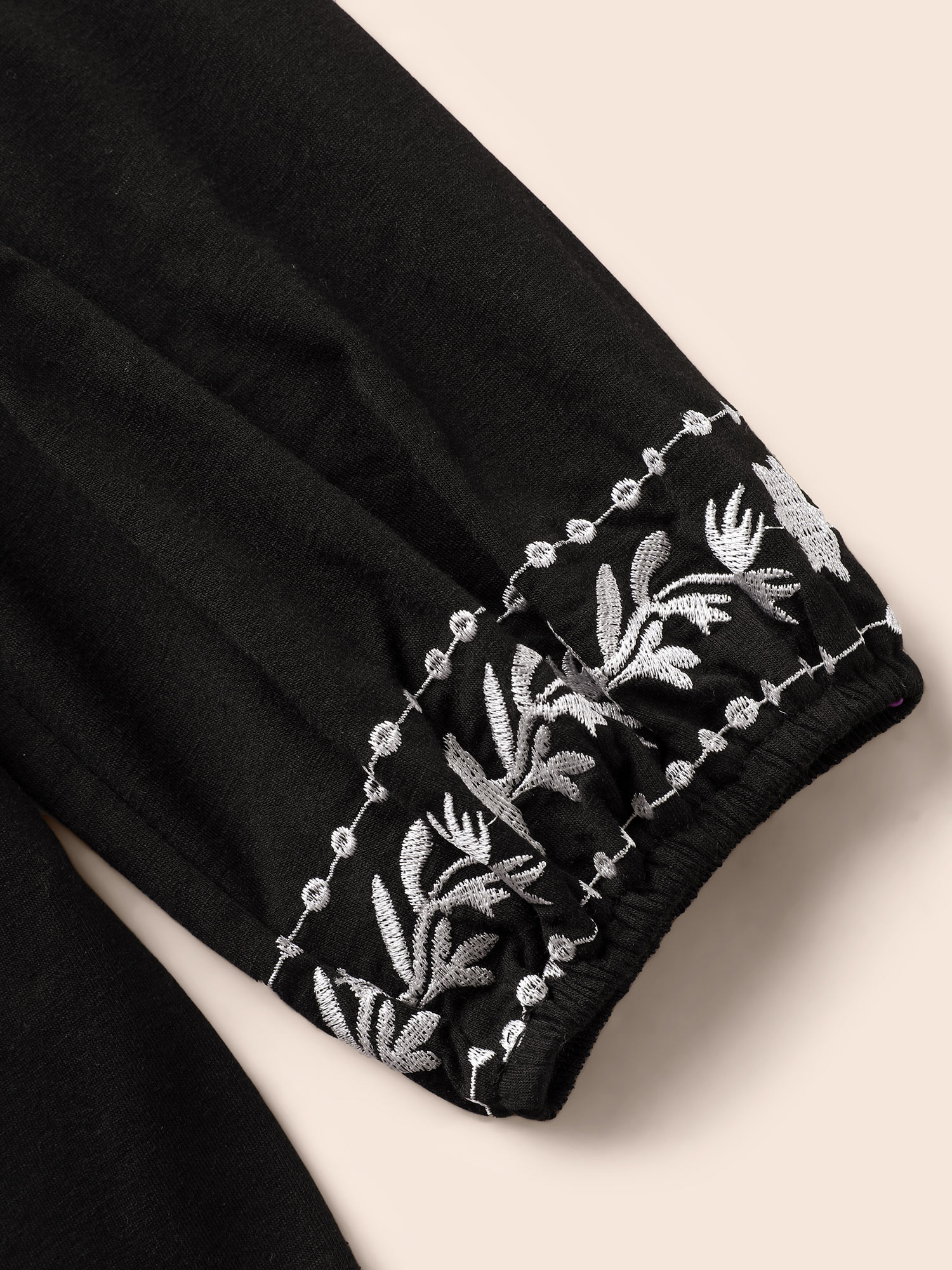 Plus Size Floral Embroidered Knot Neck Lantern Sleeve T-shirt Black Women Elegant Elastic cuffs Silhouette Floral Print Tie Neck Dailywear T-shirts BloomChic 30/6X 