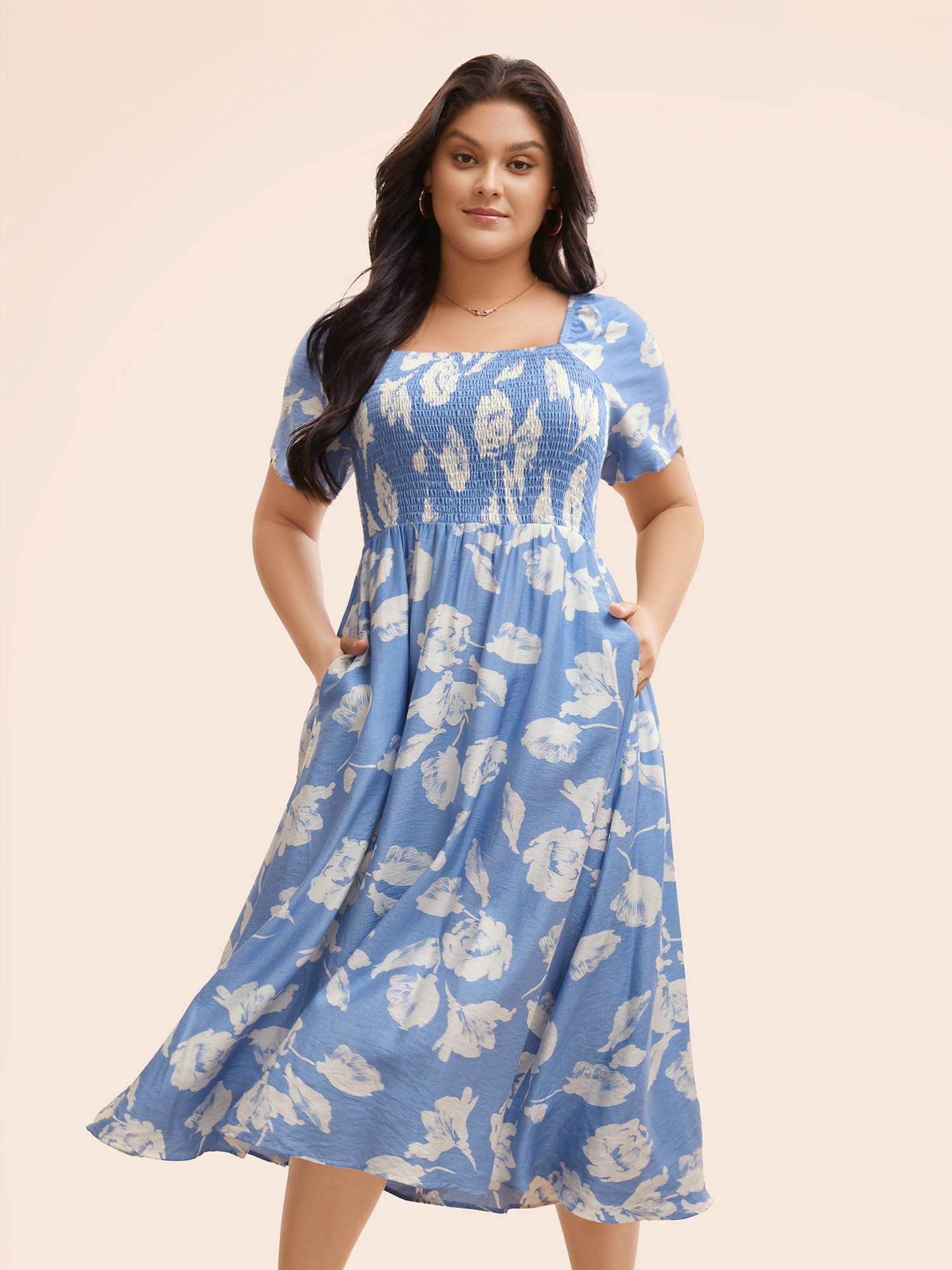 

Plus Size Square Neck Silhouette Floral Print Shirred Dress LightBlue Women Elegant Shirred Square Neck Short sleeve Curvy BloomChic