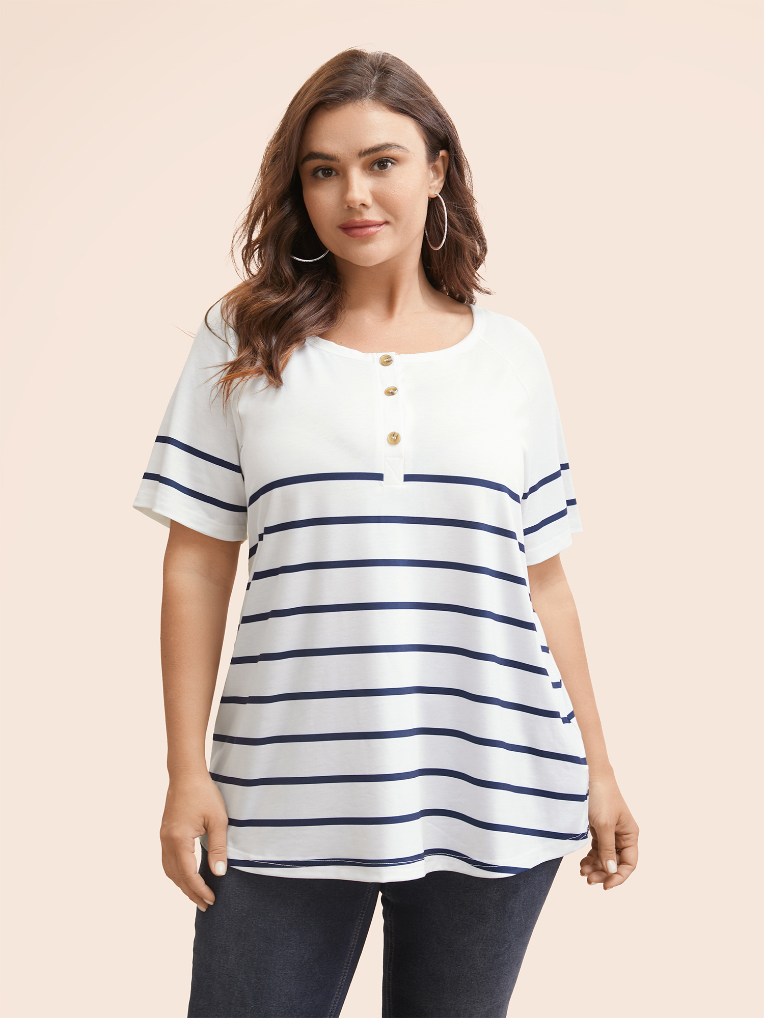 

Plus Size Striped Print Raglan Sleeve Button Up T-shirt White Women Casual Contrast Striped Round Neck Everyday T-shirts BloomChic