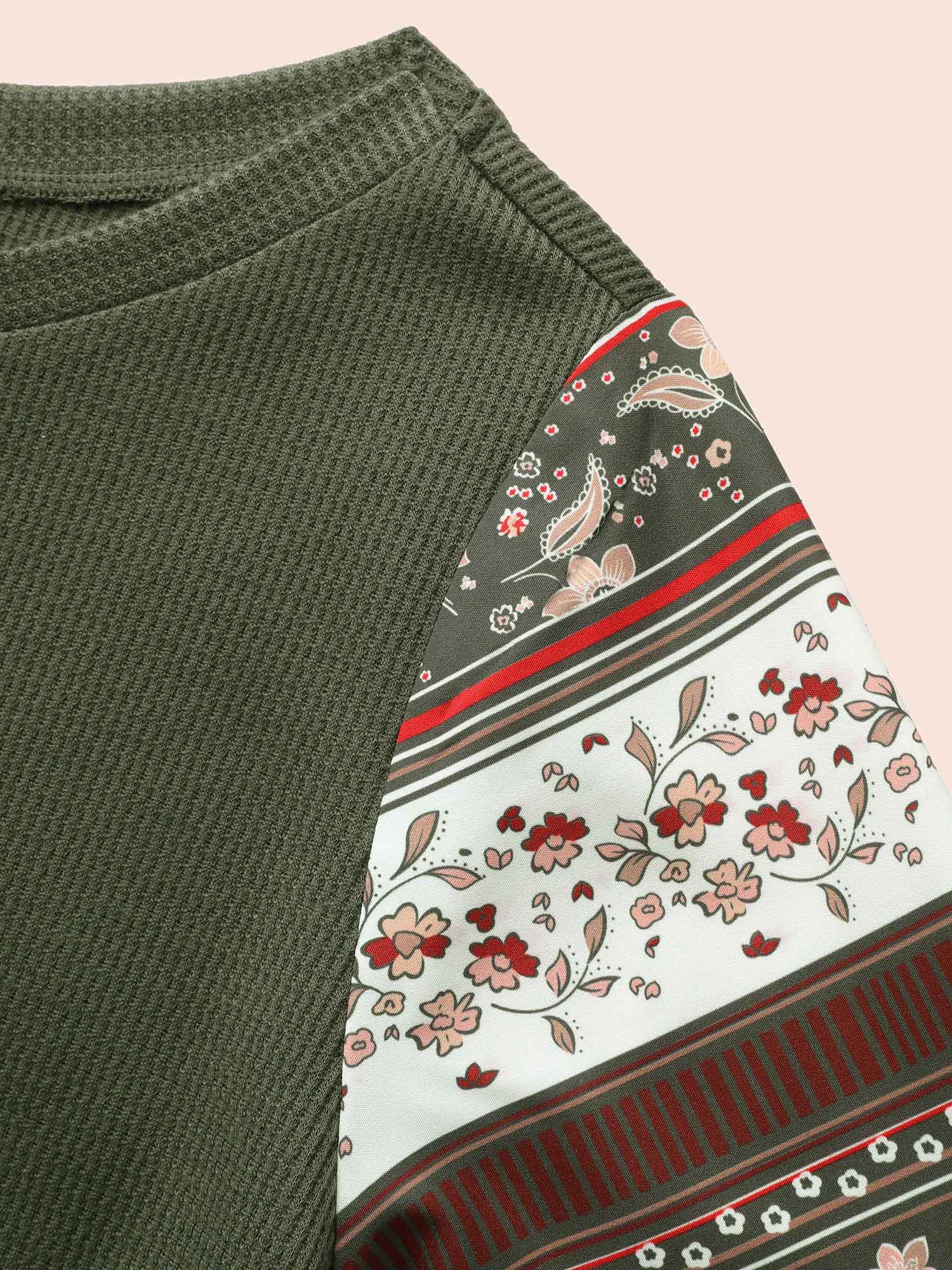 Plus Size Boho Print Patchwork Crew Neck Sweatshirt Women ArmyGreen Casual Elastic cuffs Round Neck Everyday Sweatshirts BloomChic 12/L 