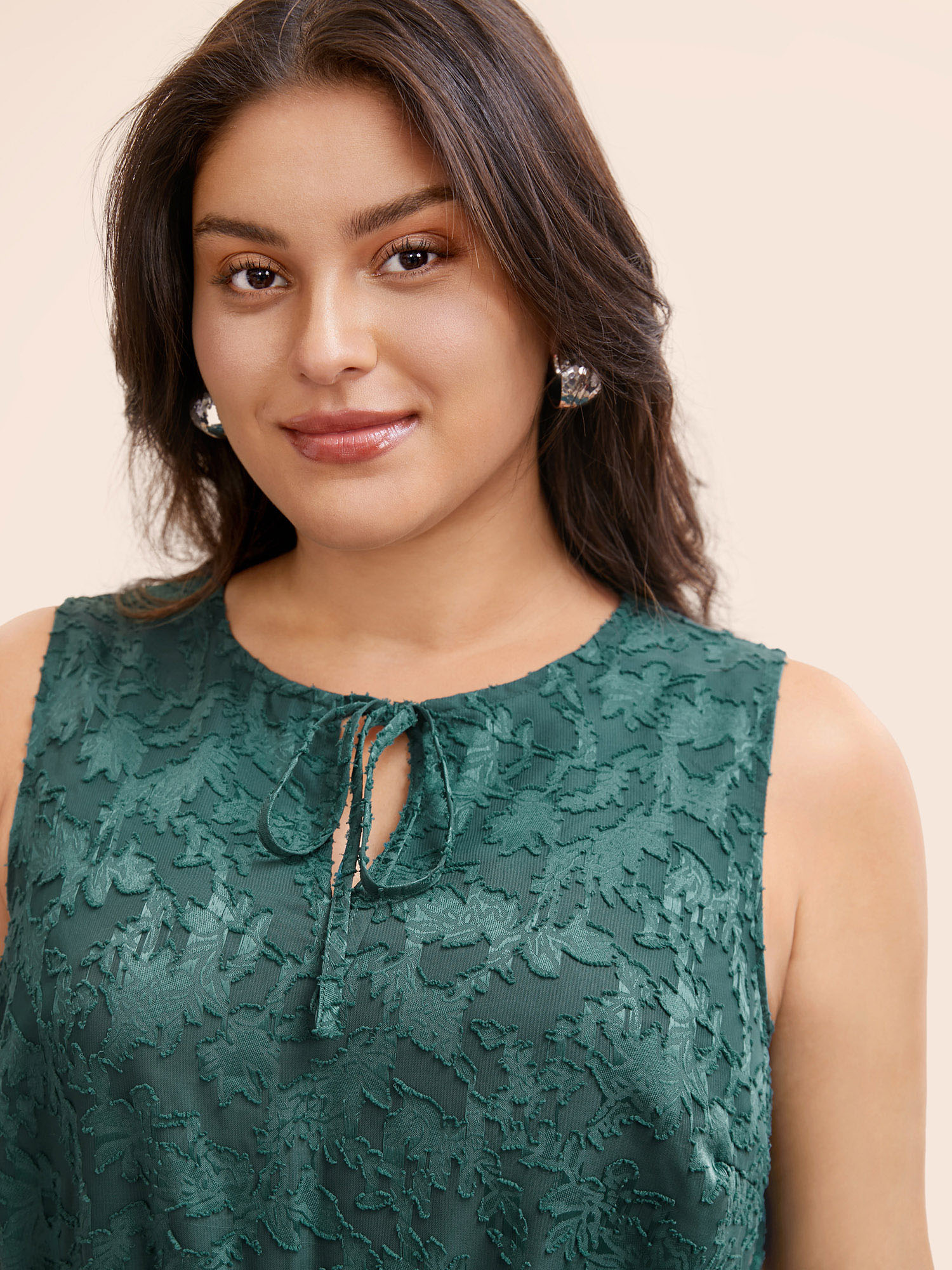Plus Size Texture Mesh Tie Knot Tank Dress Emerald Women Elegant Tie knot V-neck Sleeveless Curvy BloomChic 12/L 
