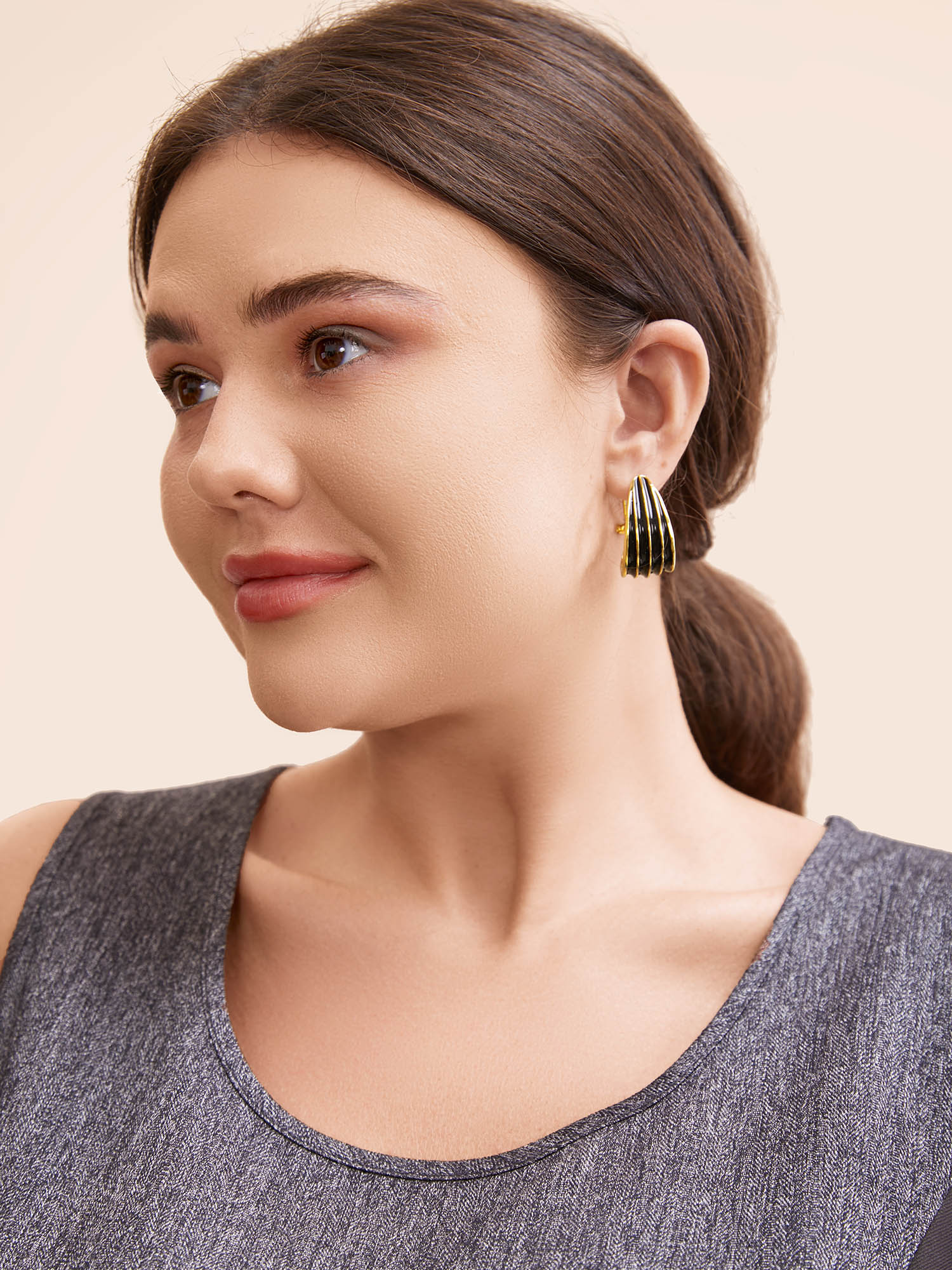 Glossy Versatile Bold Shaped Earrings Work One Size At the Office Earrings BloomChic