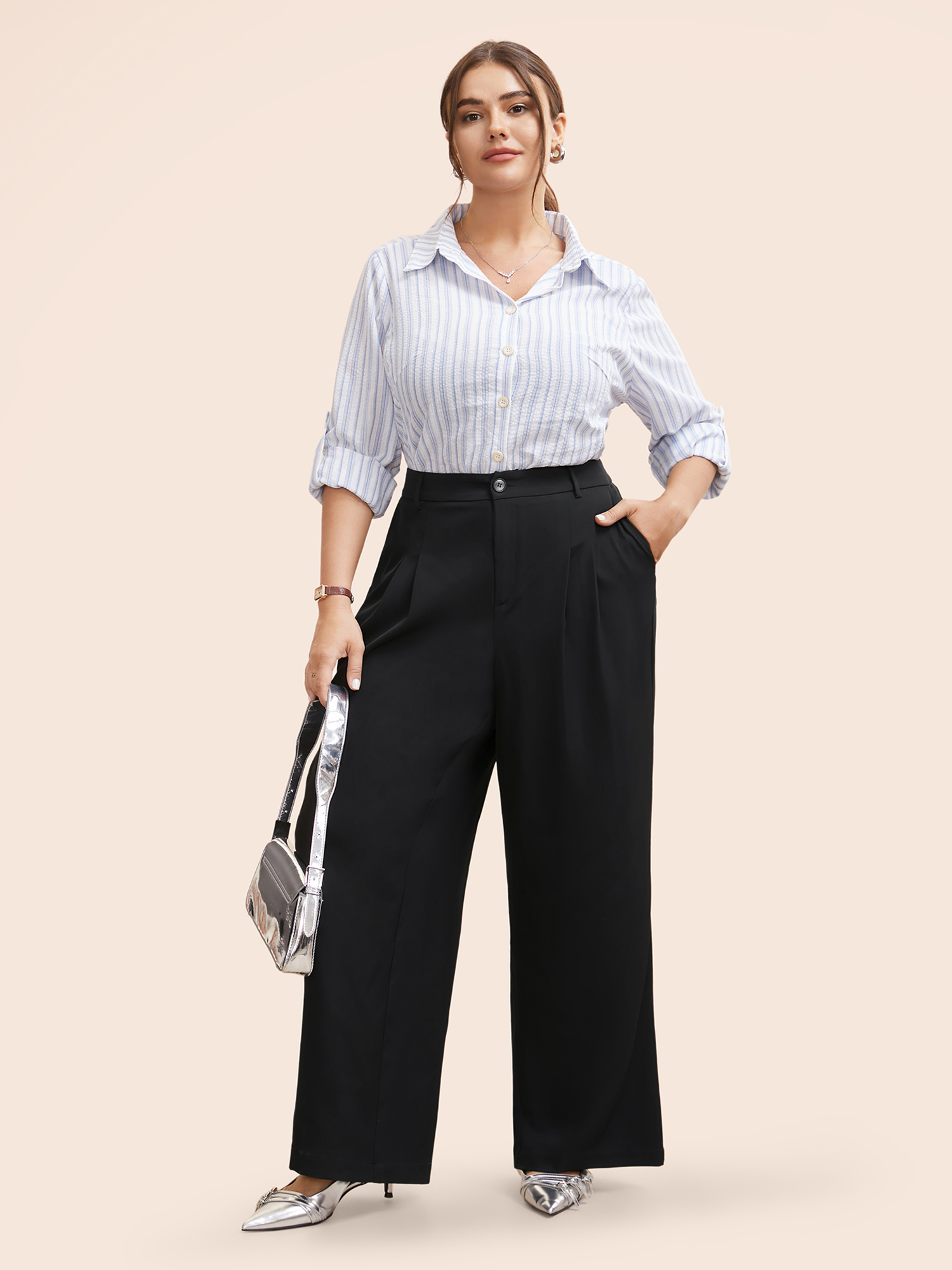 Plus Size Stretch Woven Pleated Elastic Waist Pants Women Black At the Office Wide Leg Mid Rise Work Pants BloomChic 12/L 