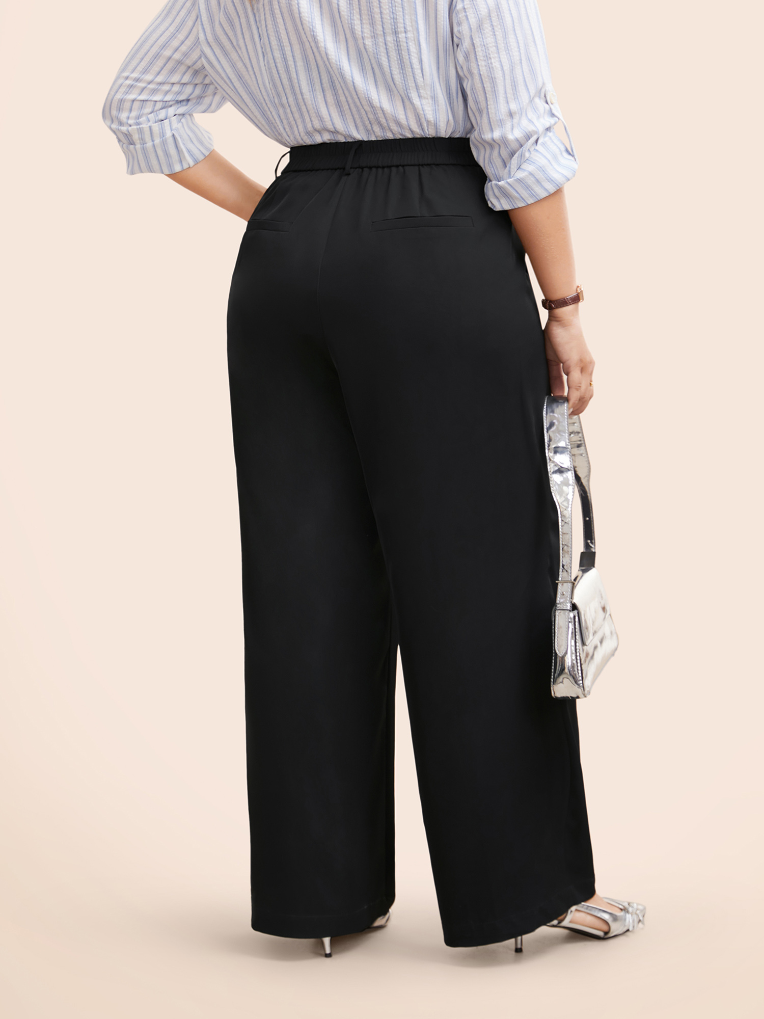 Plus Size Stretch Woven Pleated Elastic Waist Pants Women Black At the Office Wide Leg Mid Rise Work Pants BloomChic 12/L 