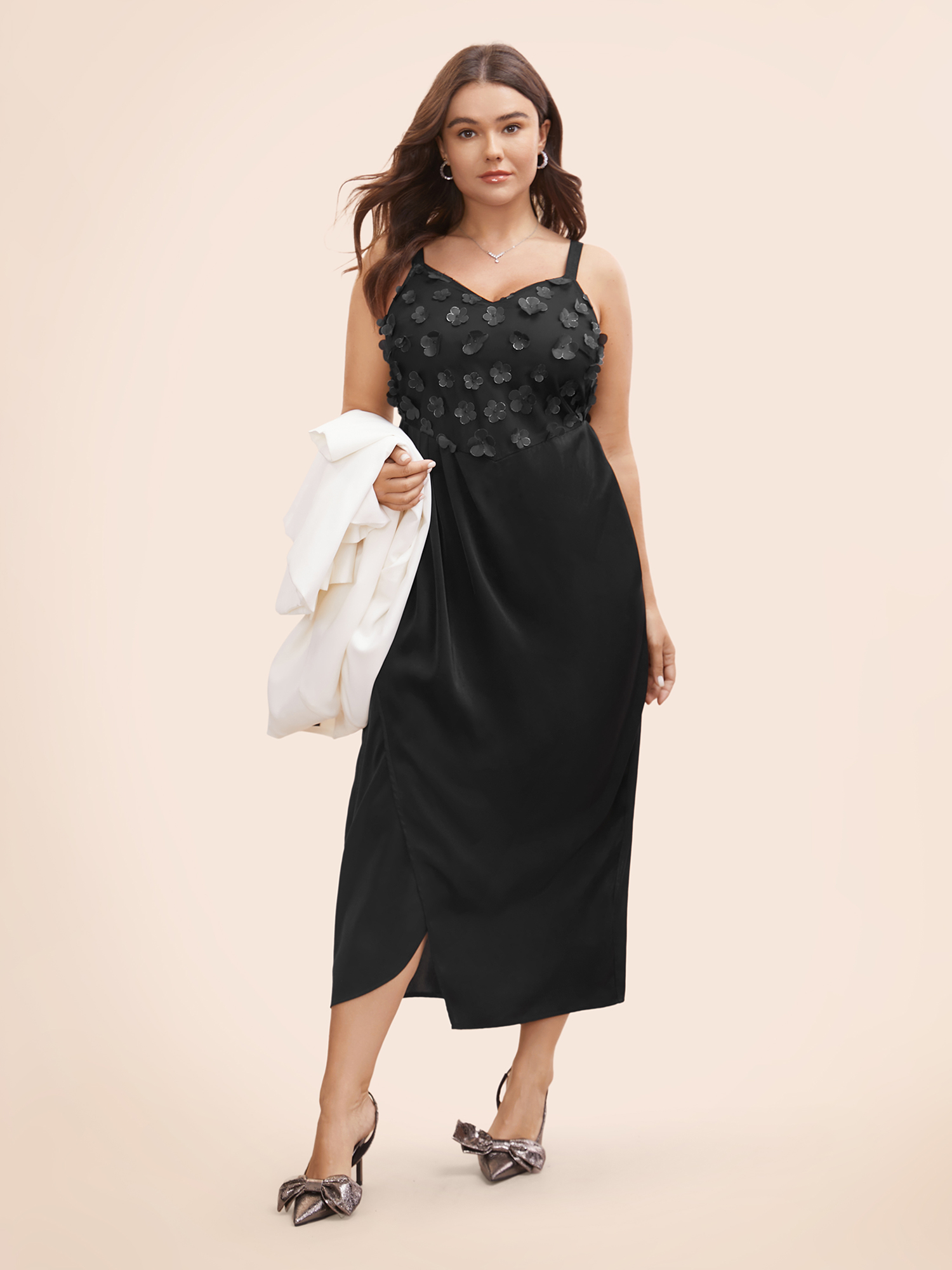 

Plus Size Stereo Flower Design Split Hem Dress Black Women Cocktail Texture V-neck Sleeveless Curvy BloomChic