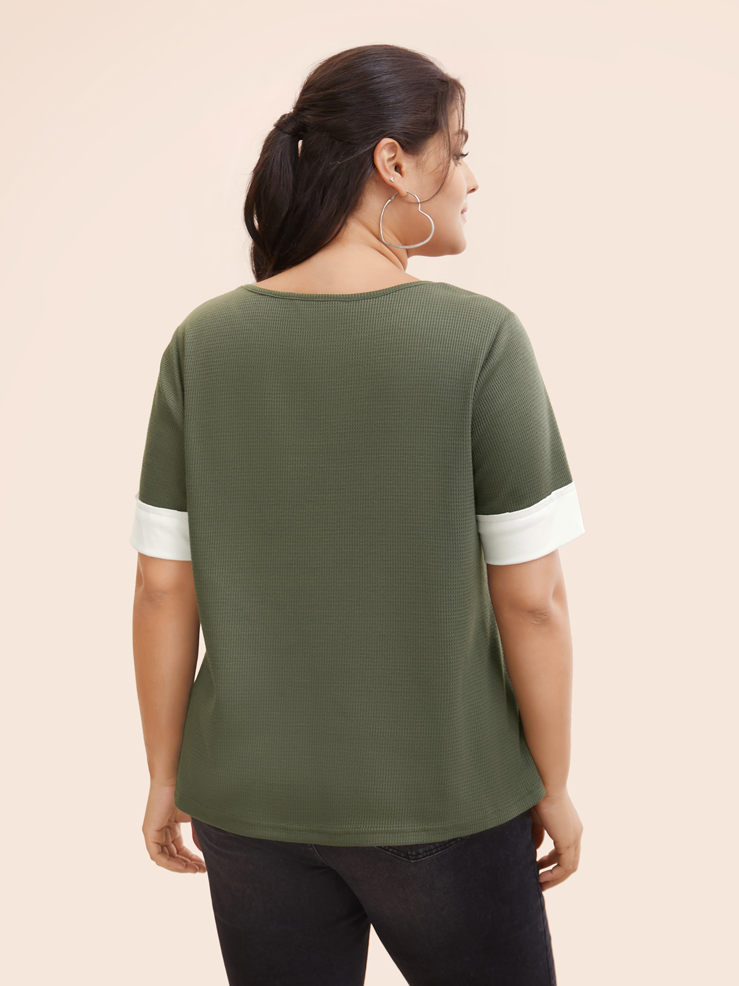 

Plus Size Crew Neck Waffle Knit Patchwork Contrast T-shirt ArmyGreen Women Casual Texture Non Everyday T-shirts BloomChic