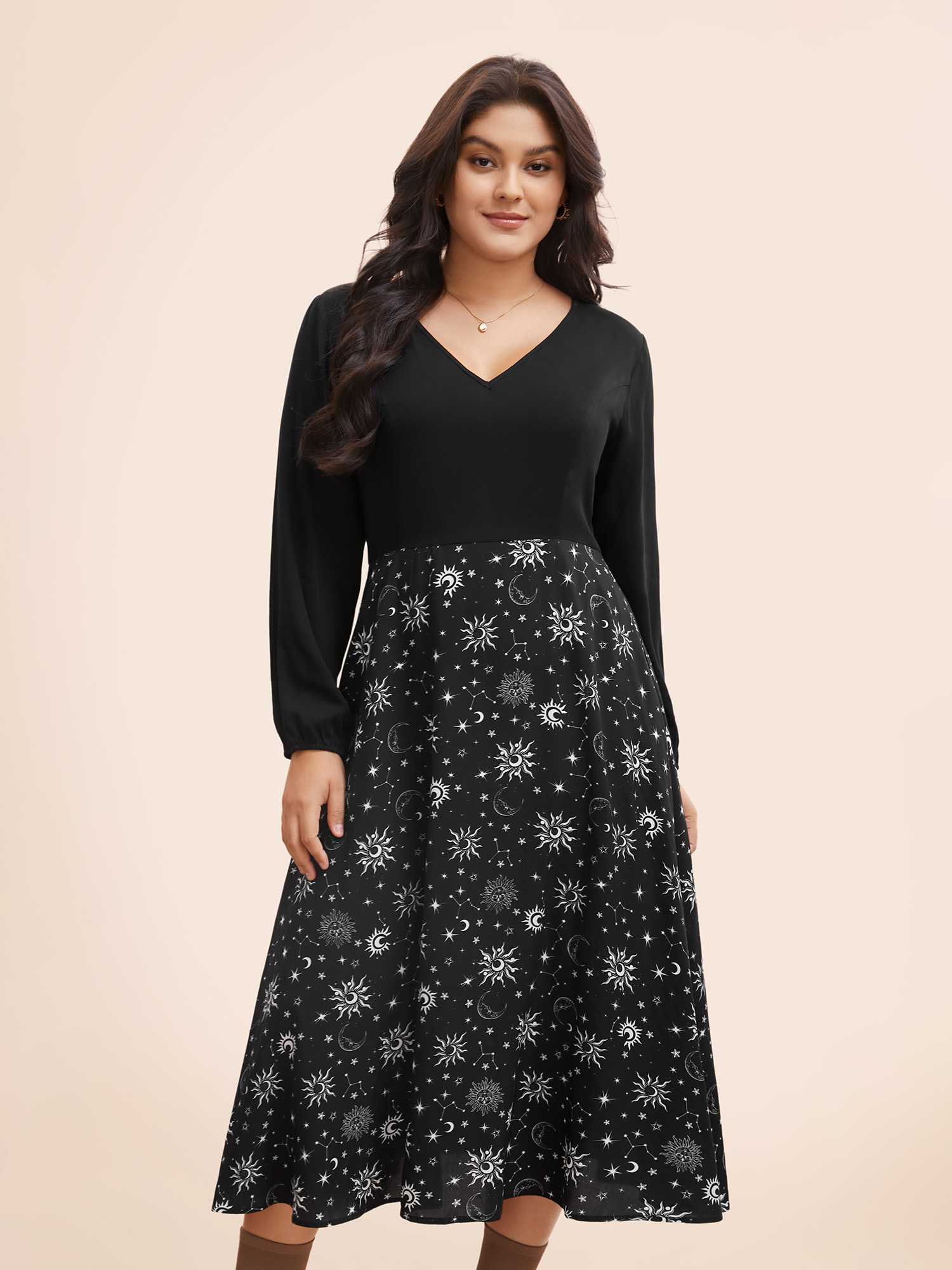 

Plus Size Moon & Star Print Patchwork Dress Black Women Elegant Patchwork V-neck Long Sleeve Curvy BloomChic