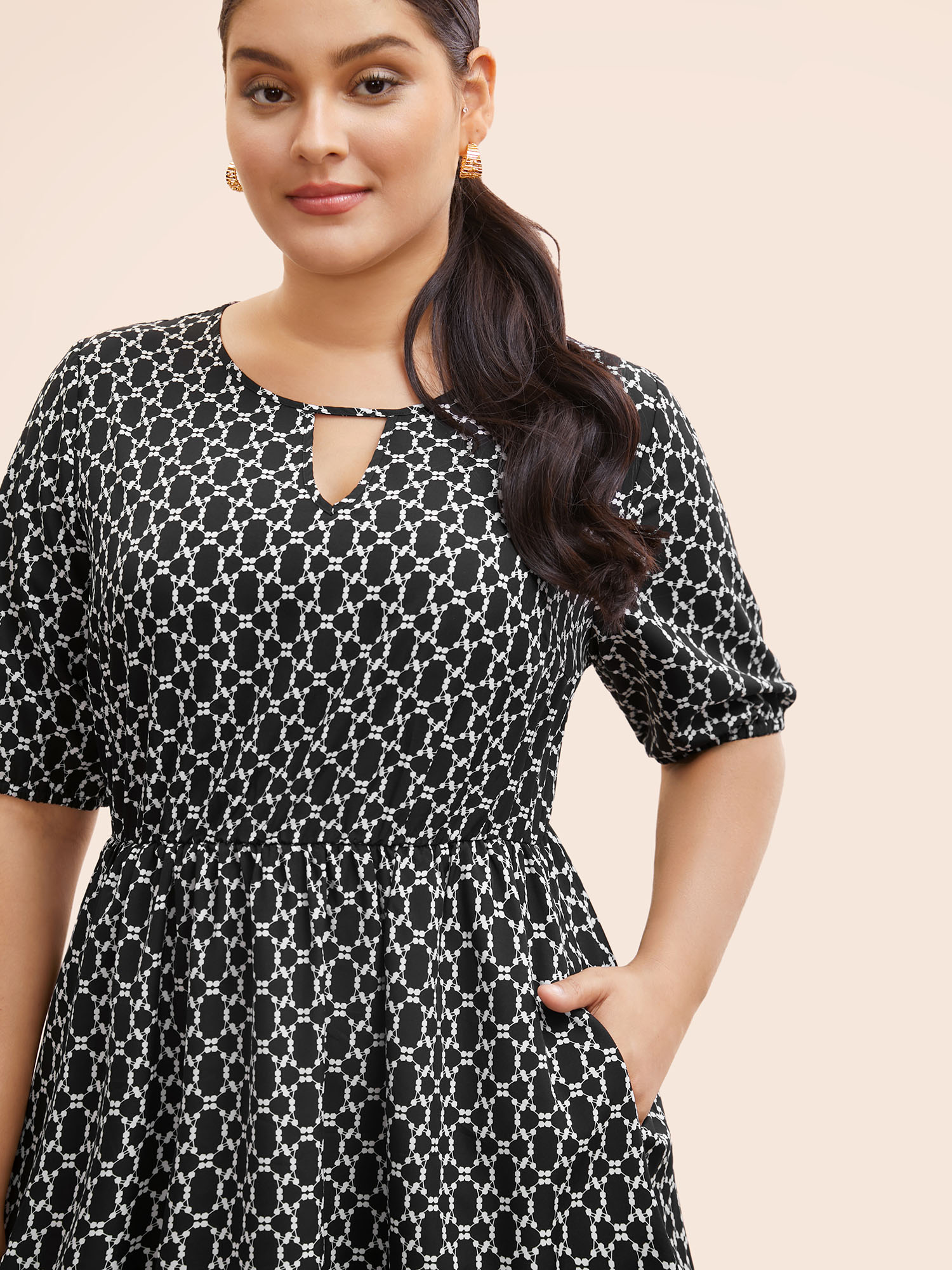 

Plus Size Geometric Keyhole Lantern Sleeve Midi Dress Black Women At the Office Cut-Out Round Neck Half Sleeve Curvy BloomChic