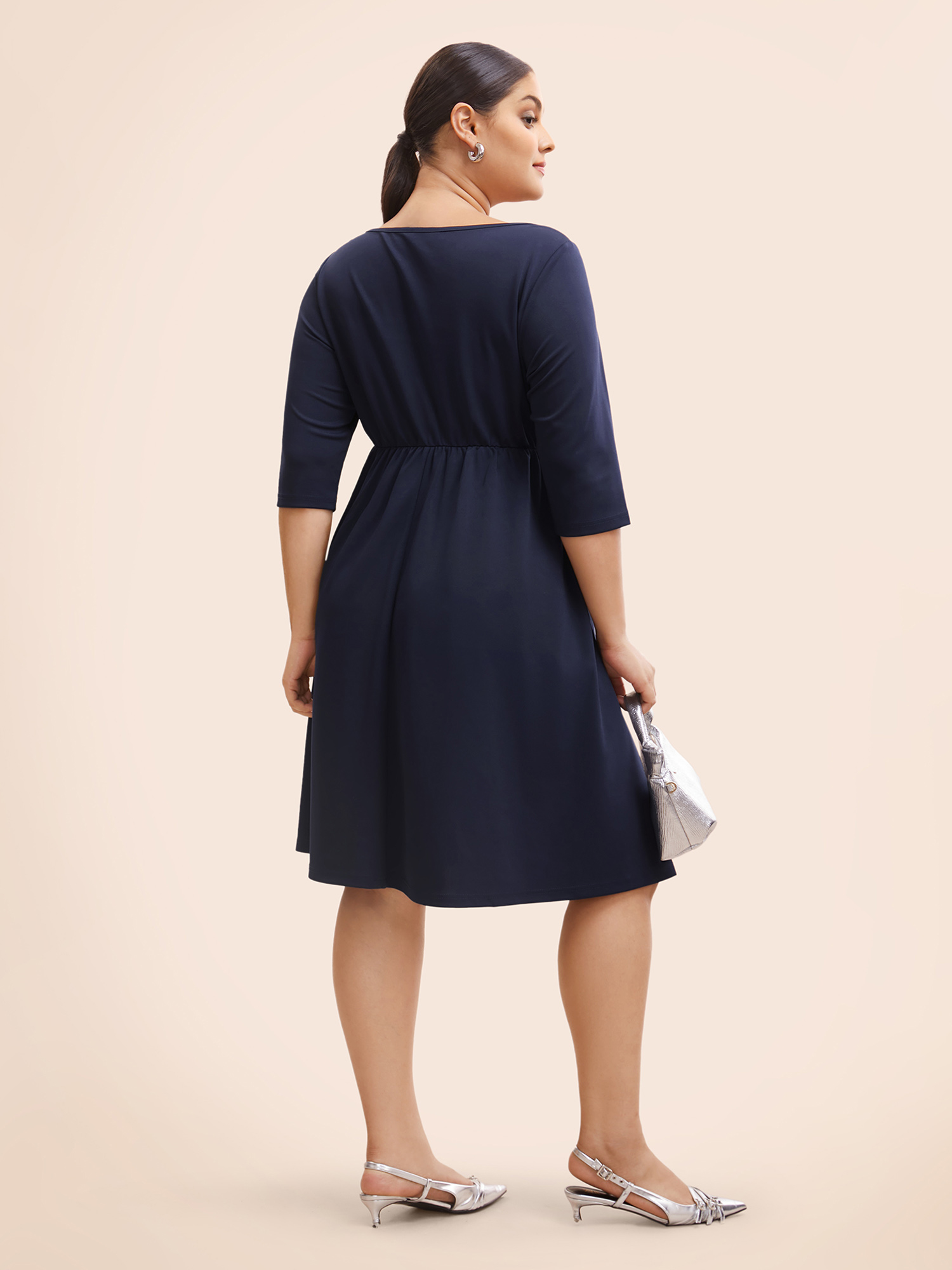 Plus Size Solid Cut Out Split Hem Dress Navy Women At the Office Cut-Out Boat Neck Elbow-length sleeve Curvy BloomChic 26/4X 
