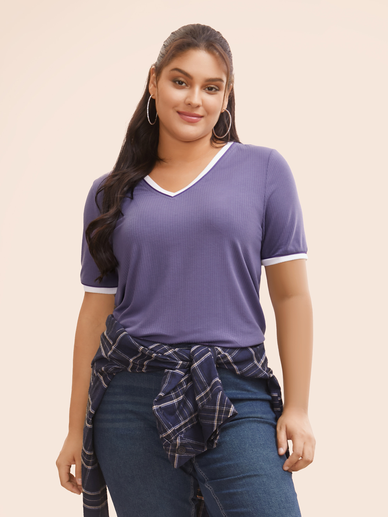 

Plus Size V Neck Contrast Trim Rib Knit T-shirt Mauve Women Casual Contrast V-neck Everyday T-shirts BloomChic