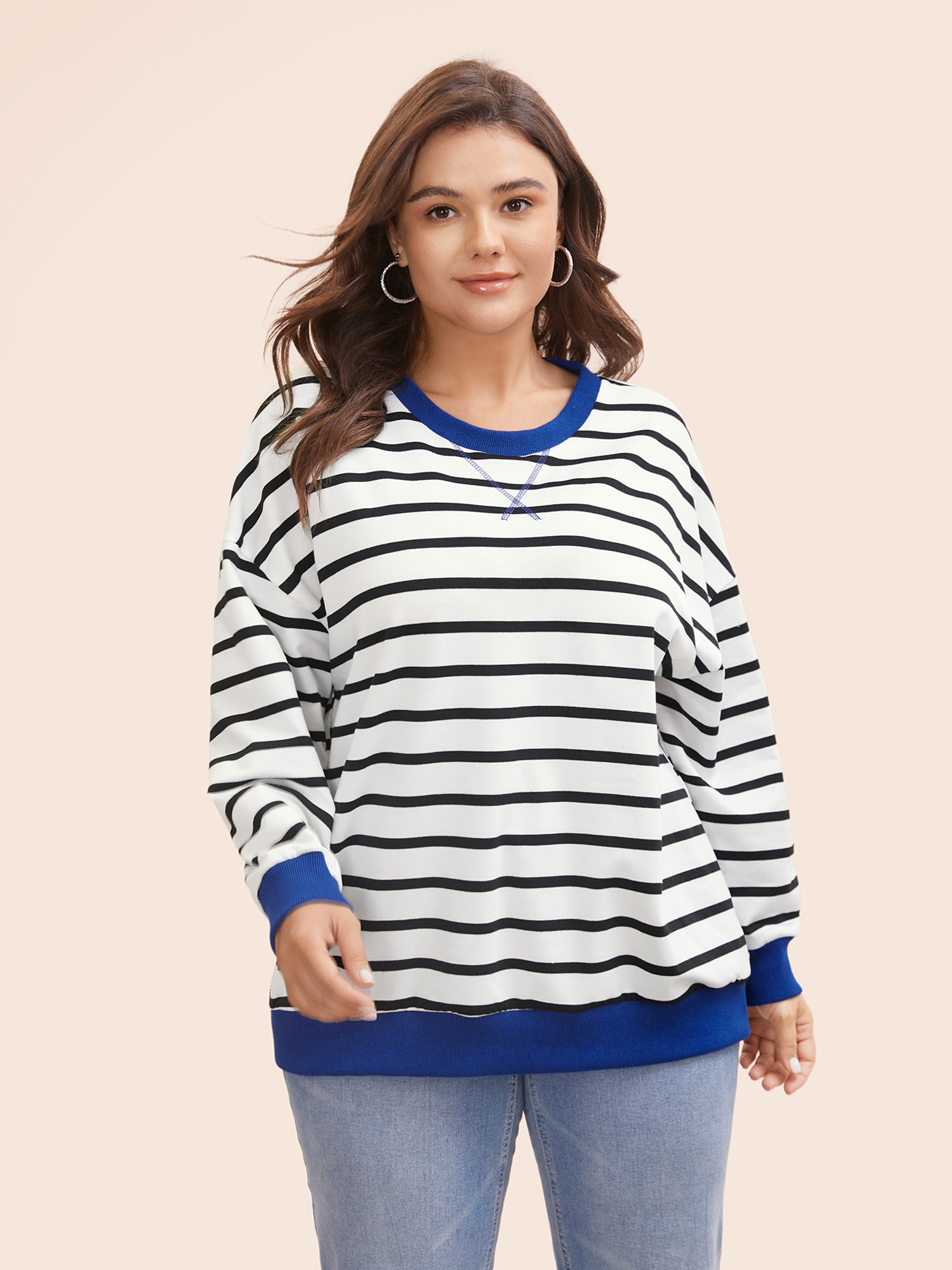 

Plus Size Striped Contrast Trim Stitch Sweatshirt Women Black Casual Topstitching Round Neck Everyday Sweatshirts BloomChic