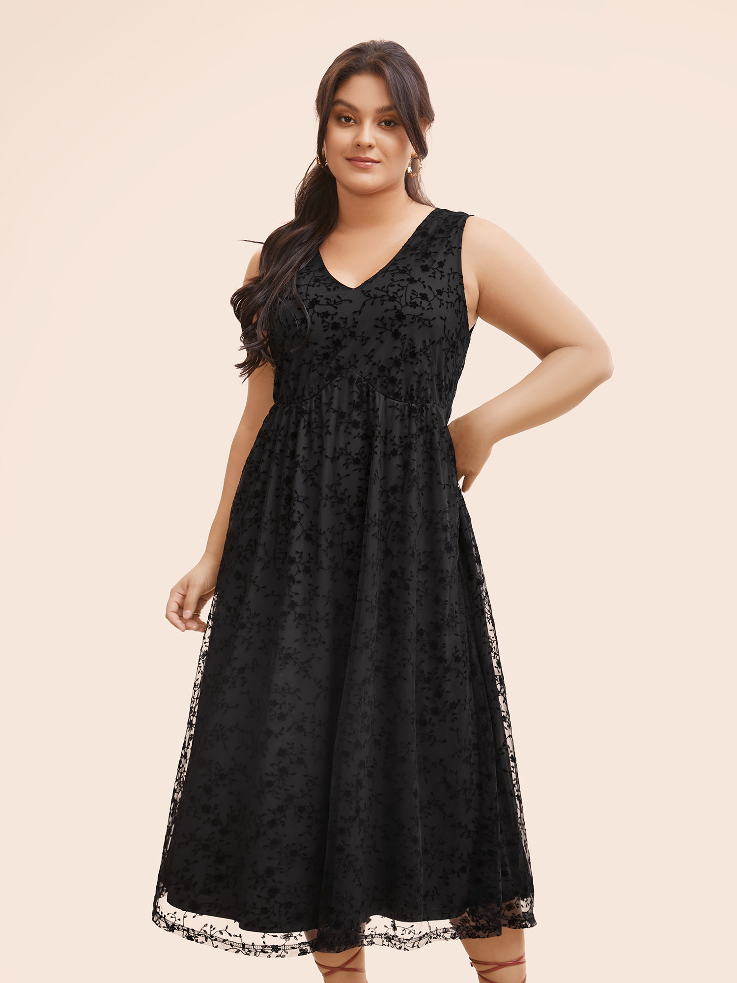 

Plus Size Floral Flocking Mesh Sleeveless Dress Black Women Elegant Texture V-neck Sleeveless Curvy BloomChic