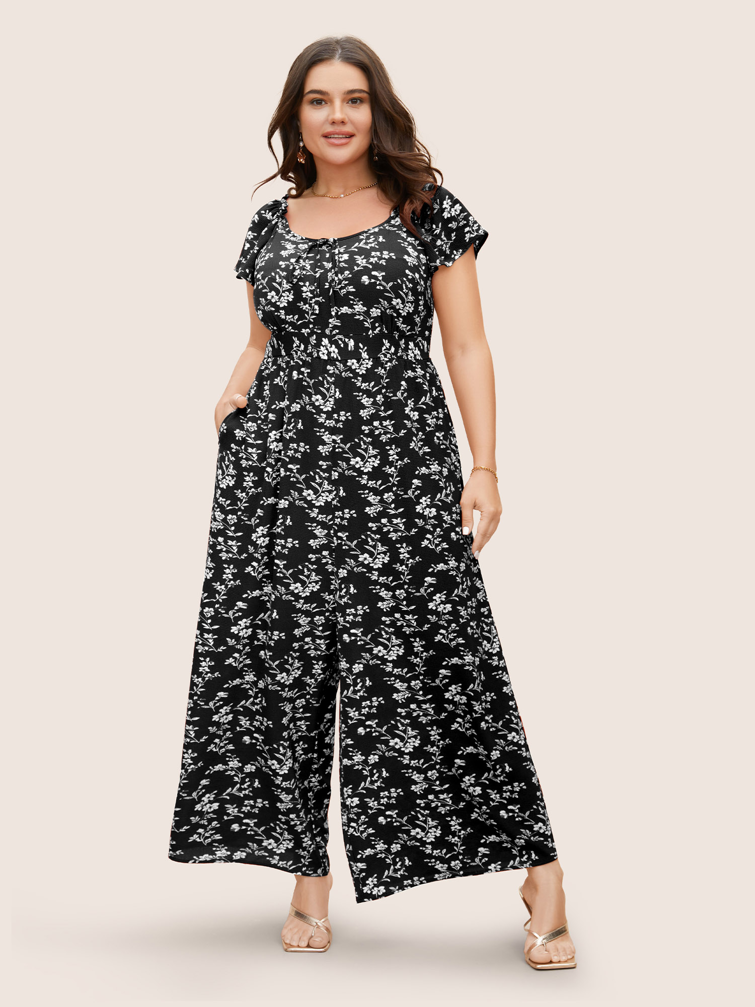 Plus Size Black Crew Neck Ditsy Floral Tie Knot Jumpsuit Women Elegant Cap Sleeve Round Neck Everyday Loose Jumpsuits BloomChic 26/4X 