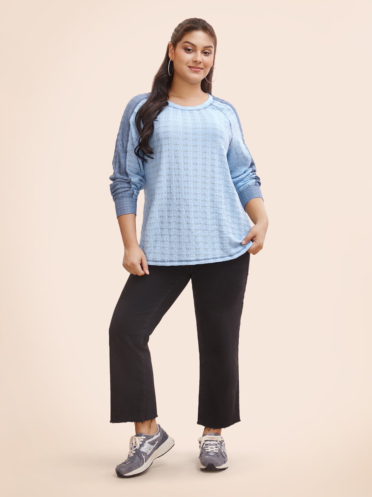 Plus Size Contrast Patchwork Texture Raglan Sleeve T-shirt LightBlue Women Casual Texture Round Neck Everyday T-shirts BloomChic 12/L 