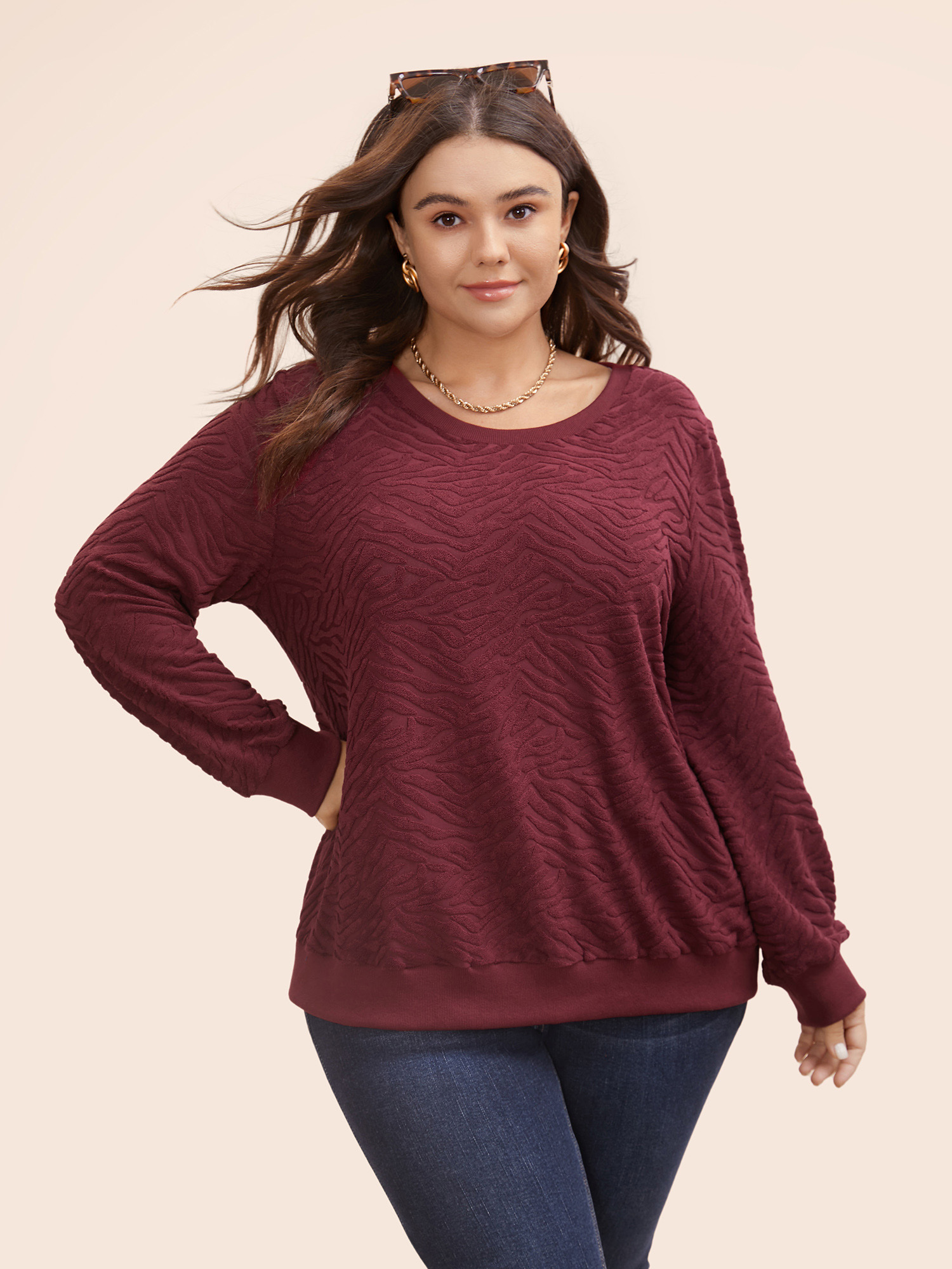 

Plus Size Animal Print Textured Crew Neck Sweatshirt Women Burgundy Casual Patchwork Round Neck Everyday Sweatshirts BloomChic