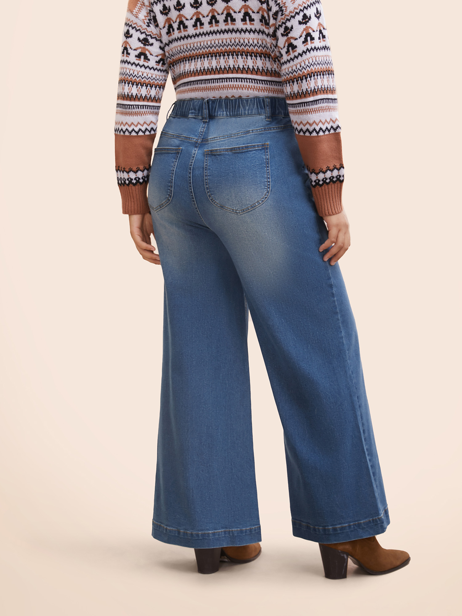 Plus Size Stretch Denim Wide Leg Cut Jeans Women Denimblue Casual Button Medium stretch Slanted pocket Jeans BloomChic 24/3X 