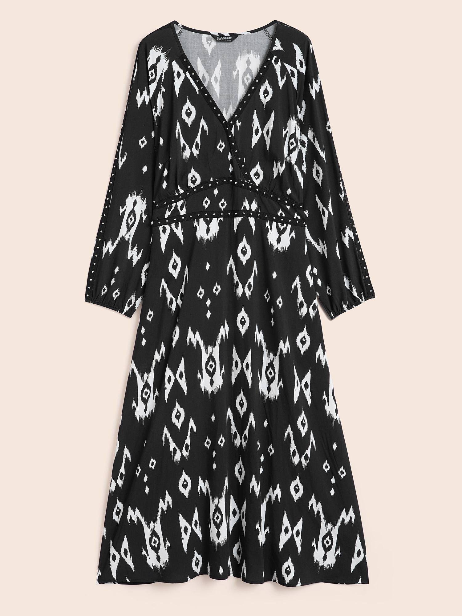 Plus Size Abstract Studded Woven Maxi Dress Black Women Resort Beaded Overlap Collar Long Sleeve Curvy BloomChic 12/L 
