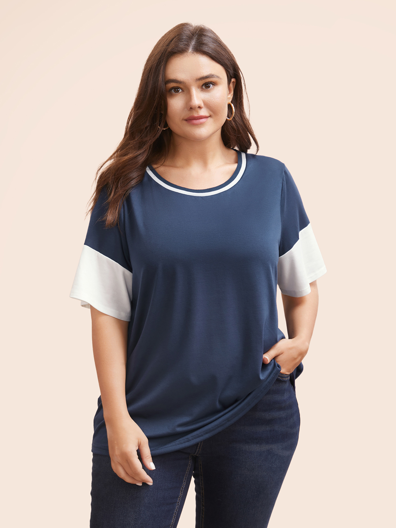 

Plus Size Round Neck Contrast Patchwork T-shirt Indigo Women Casual Contrast Round Neck Everyday T-shirts BloomChic