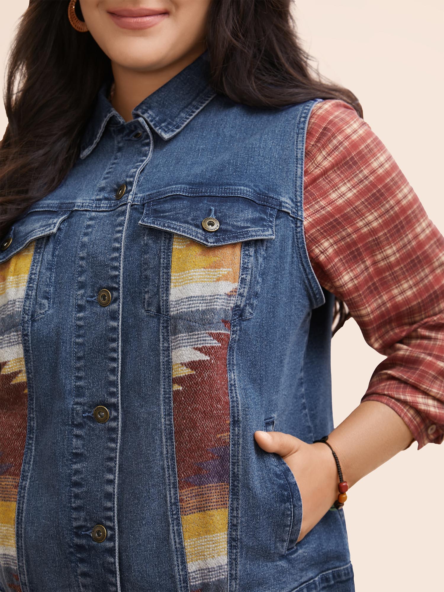 Women Stretch Denim Geometric Spilcing Pocket Jacket Midblue Plus Size Contrast Everyday Slanted pocket Elegant Denim Jackets BloomChic 18-20/2X 