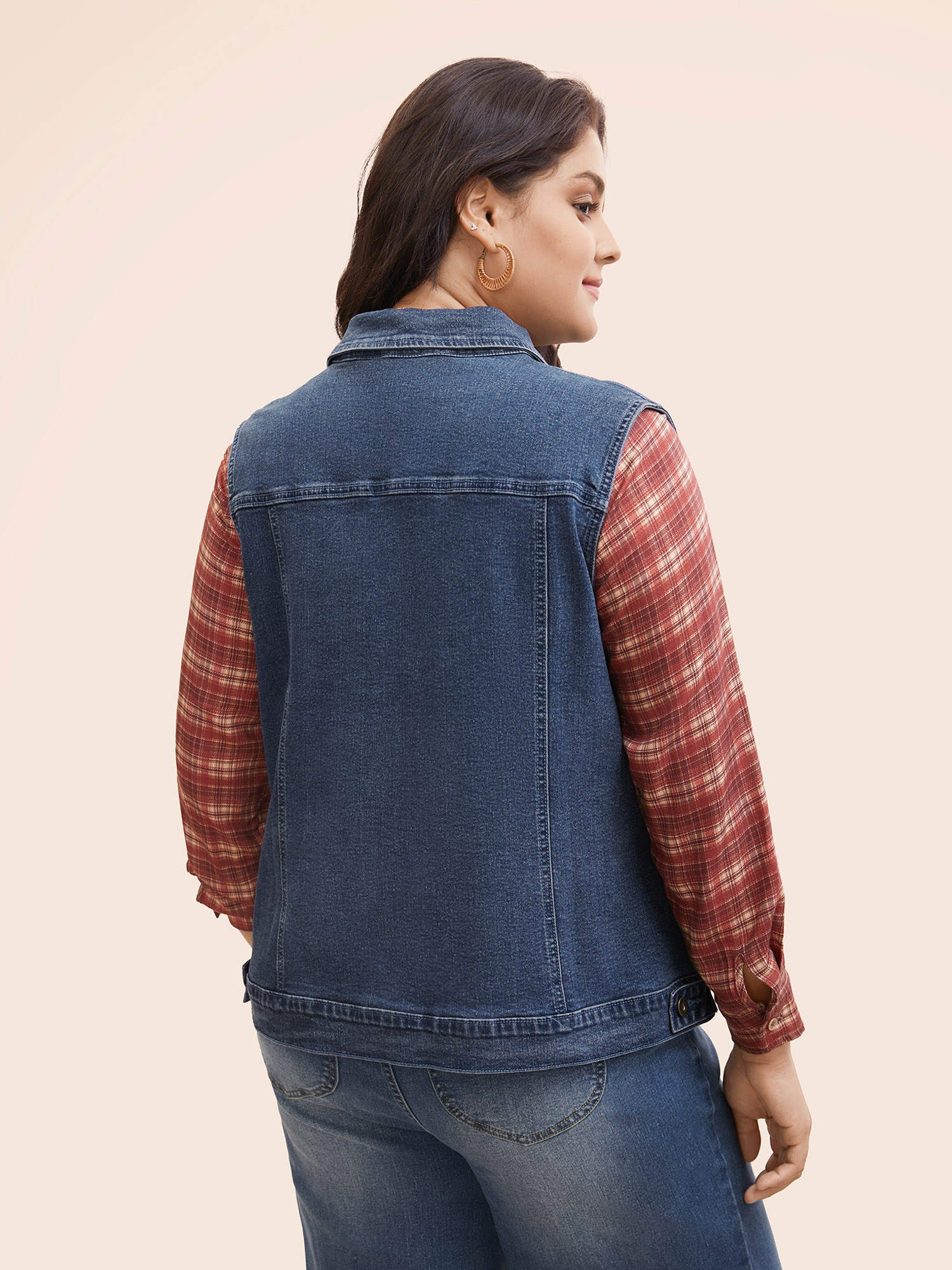 Women Stretch Denim Geometric Spilcing Pocket Jacket Midblue Plus Size Contrast Everyday Slanted pocket Elegant Denim Jackets BloomChic 18-20/2X 