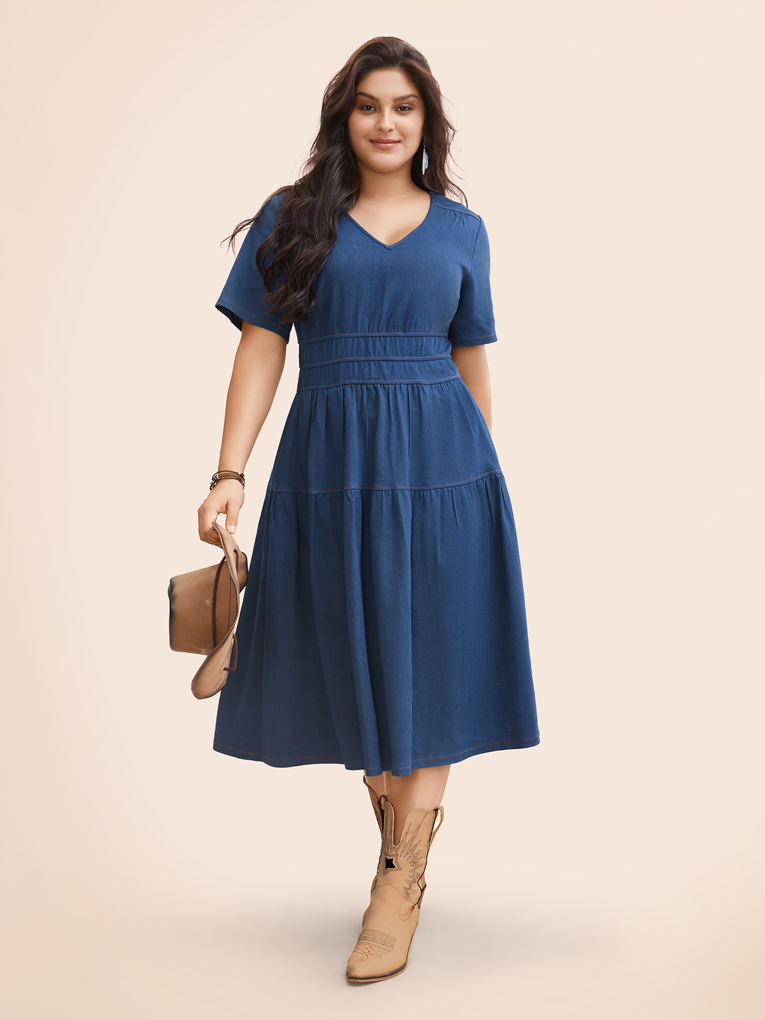 Plus Size Stretch Denim Pockets Tiered Midi Dress DarkBlue Women Resort Topstitching V-neck Short sleeve Curvy BloomChic 26/4X 