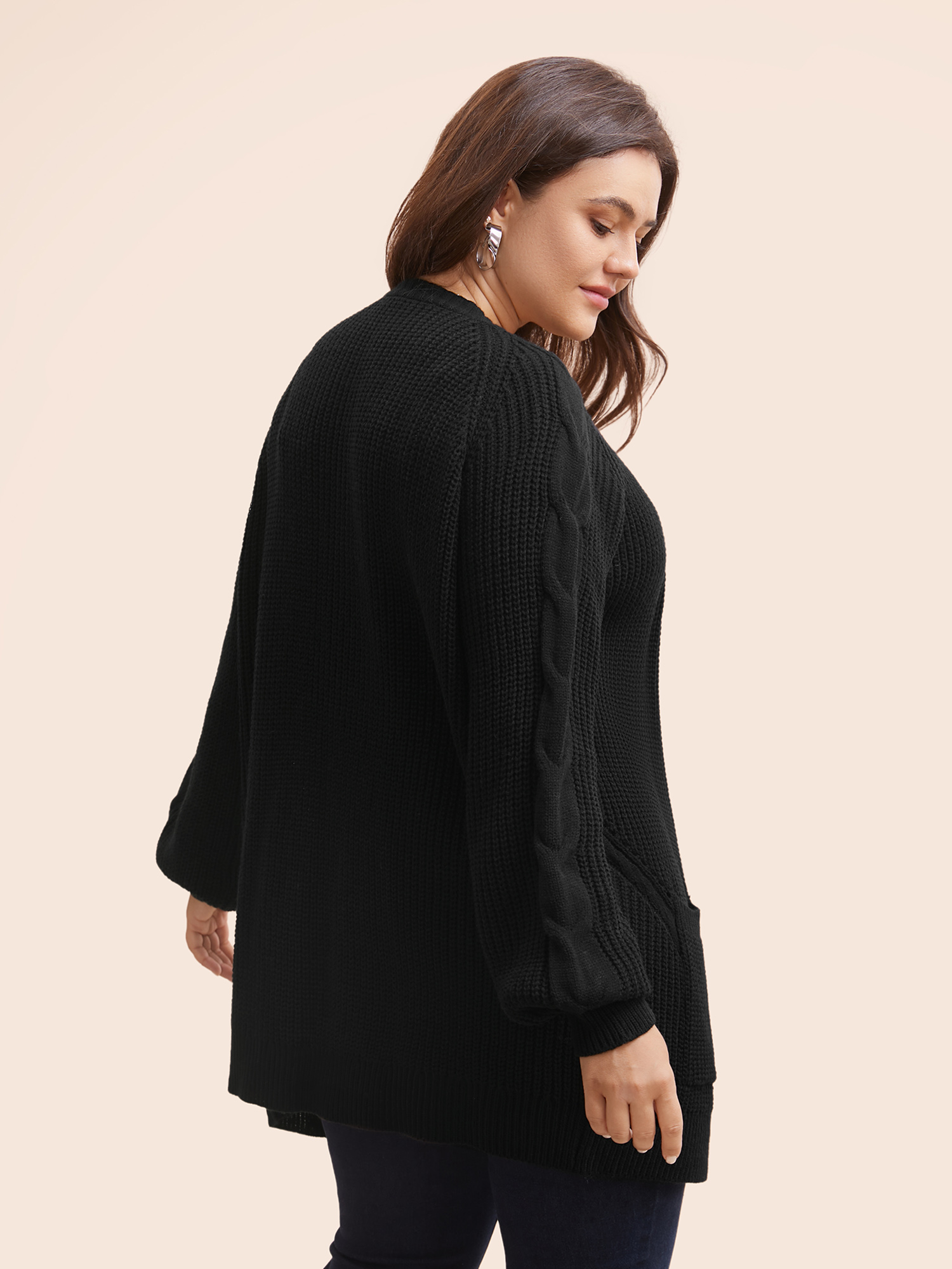 

Plus Size Textured Pocket Raglan Sleeve Cardigan Black Women Casual Loose Long Sleeve Everyday Cardigans BloomChic