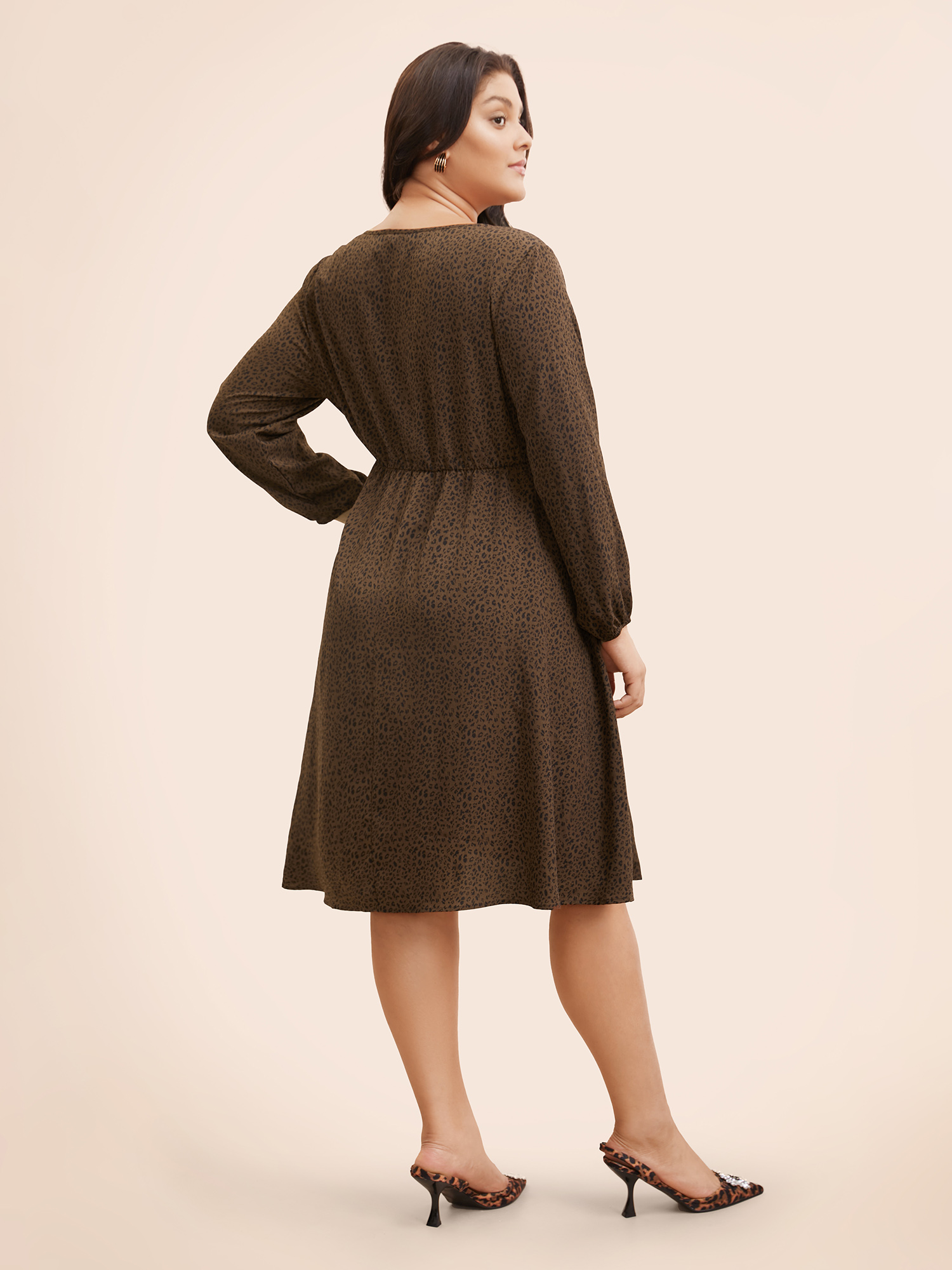 Plus Size Leopard Print Tie Knot Gathered Dress Browncoffeecolor Women At the Office Tie knot V-neck Elbow-length sleeve Curvy BloomChic 18-20/2X 