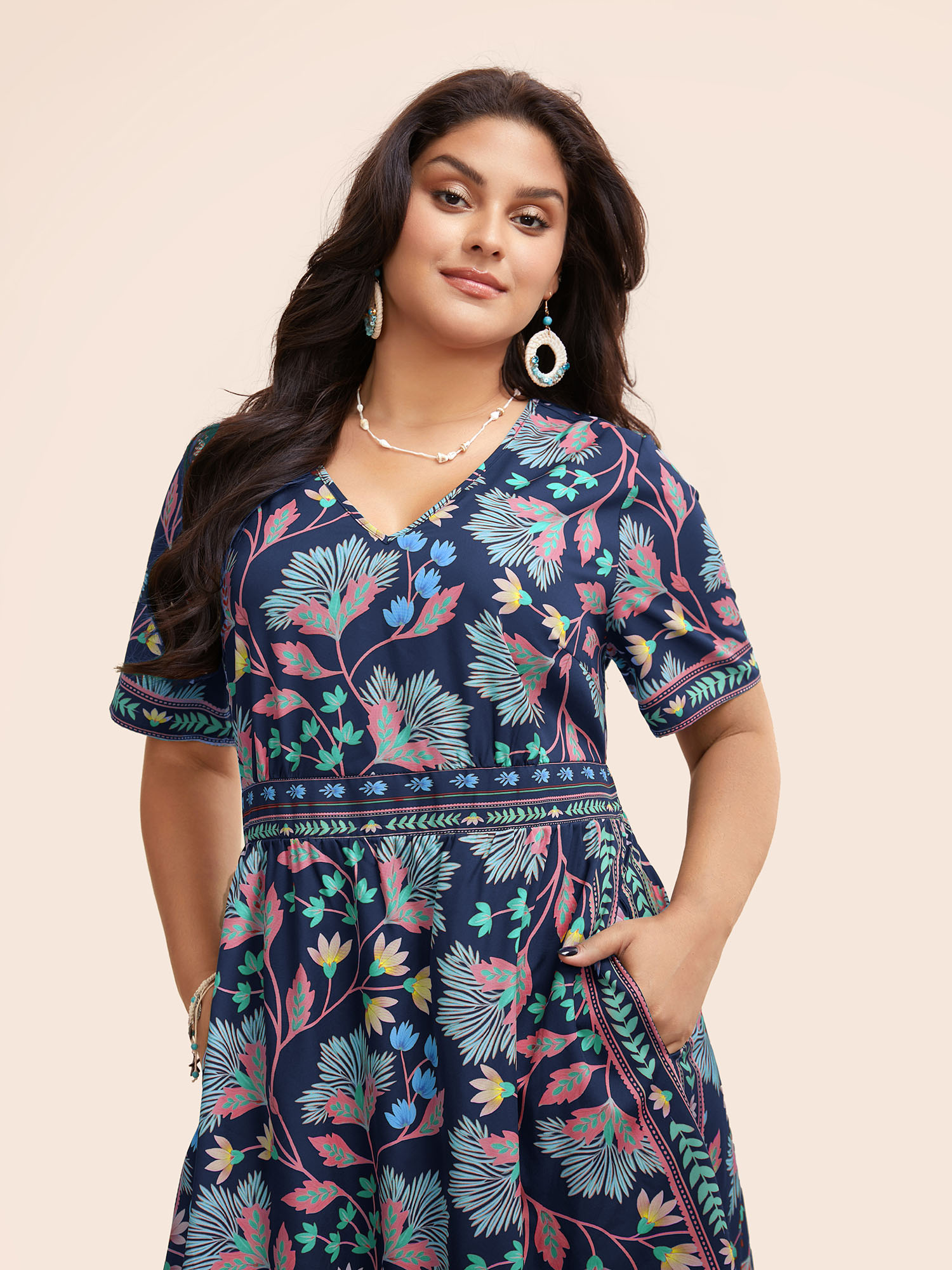 

Plus Size Boho Print Shirred Pocket Midi Dress Navy Women Resort Shirred V-neck Short sleeve Curvy BloomChic