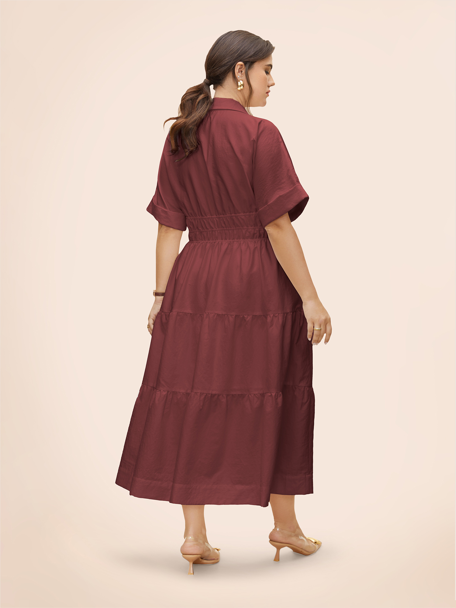 

Plus Size Midfield Tiered Midi Shirt Dress Burgundy Women At the Office Gathered Shirt collar Short sleeve Curvy BloomChic