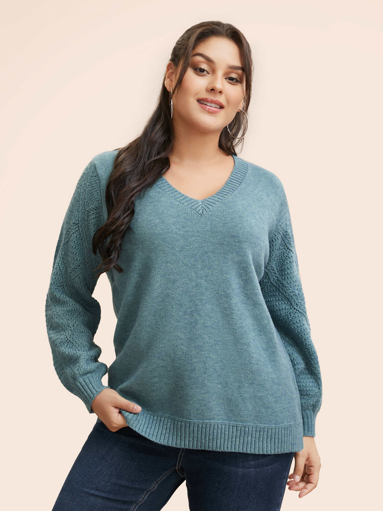 

Plus Size V Neck Texture Lantern Sleeve Pullover Cerulean Women Casual Long Sleeve V-neck Everyday Pullovers BloomChic