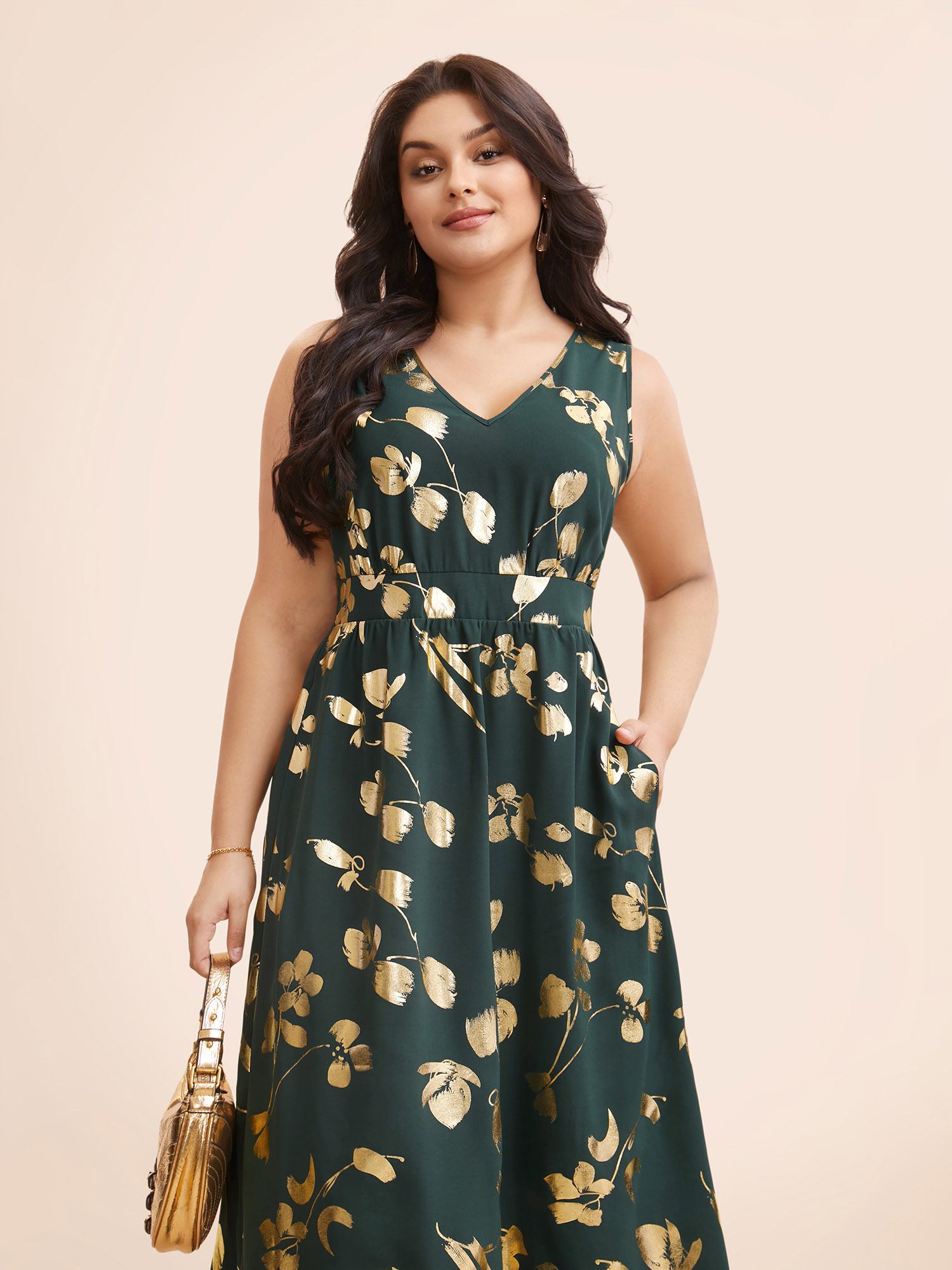 

Plus Size Glitter Floral Sleeveless Maxi Dress DarkGreen Women Cocktail Texture V-neck Sleeveless Curvy BloomChic