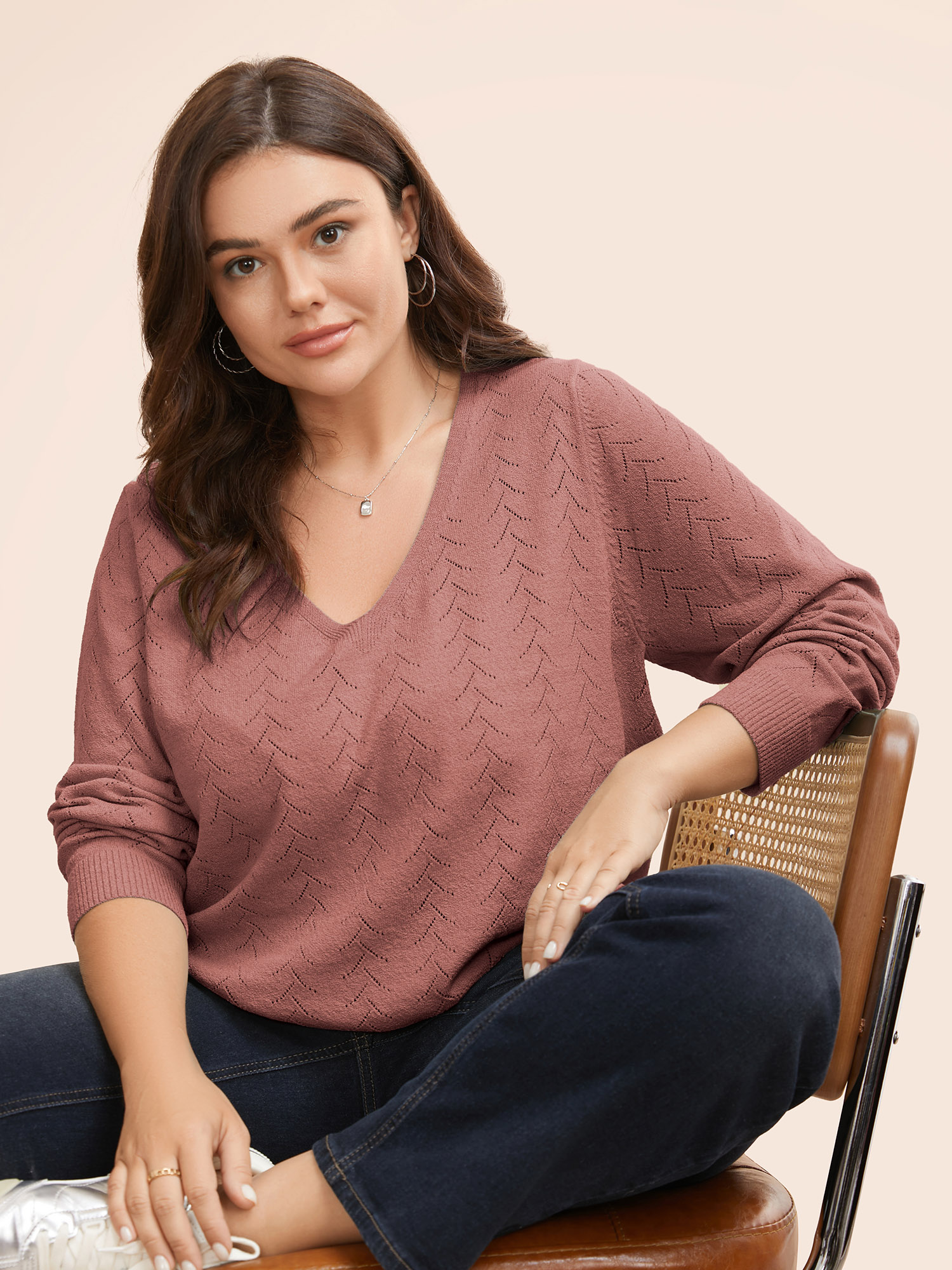 

Plus Size Texture V Neck Lightweight Pullover Dirtypink Women Casual Long Sleeve V-neck Everyday Pullovers BloomChic