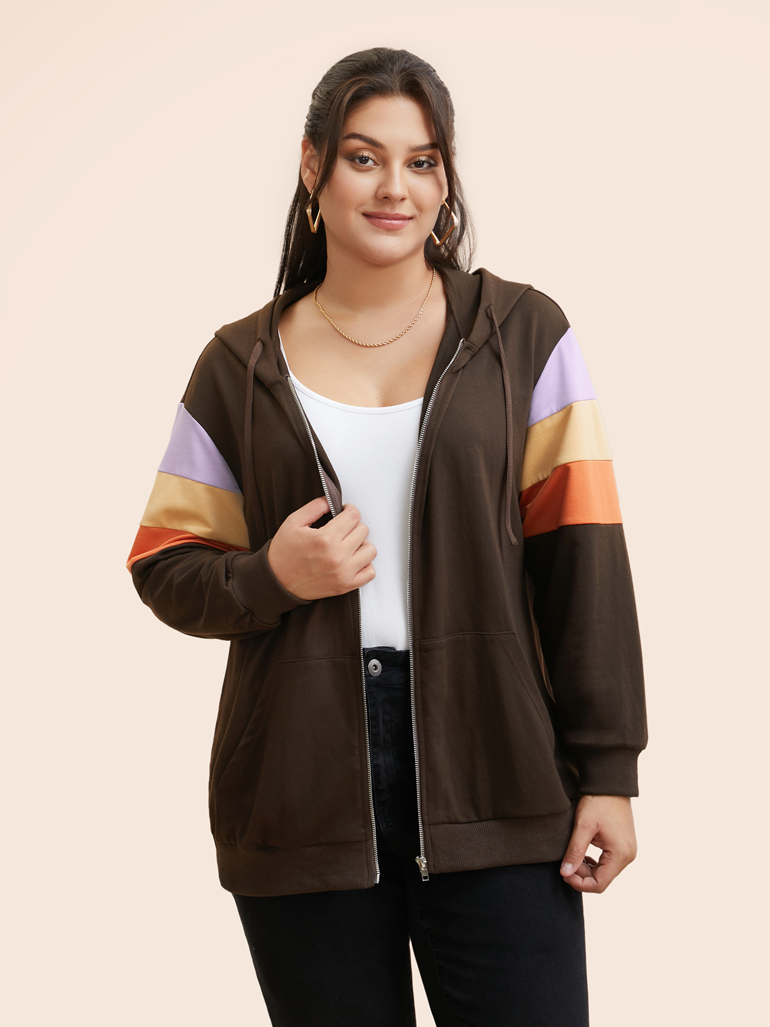 Plus Size Colorblock Contrast Pocket Hooded Sweatshirt Women DarkBrown Casual Contrast Hooded Everyday Sweatshirts BloomChic 12/L 