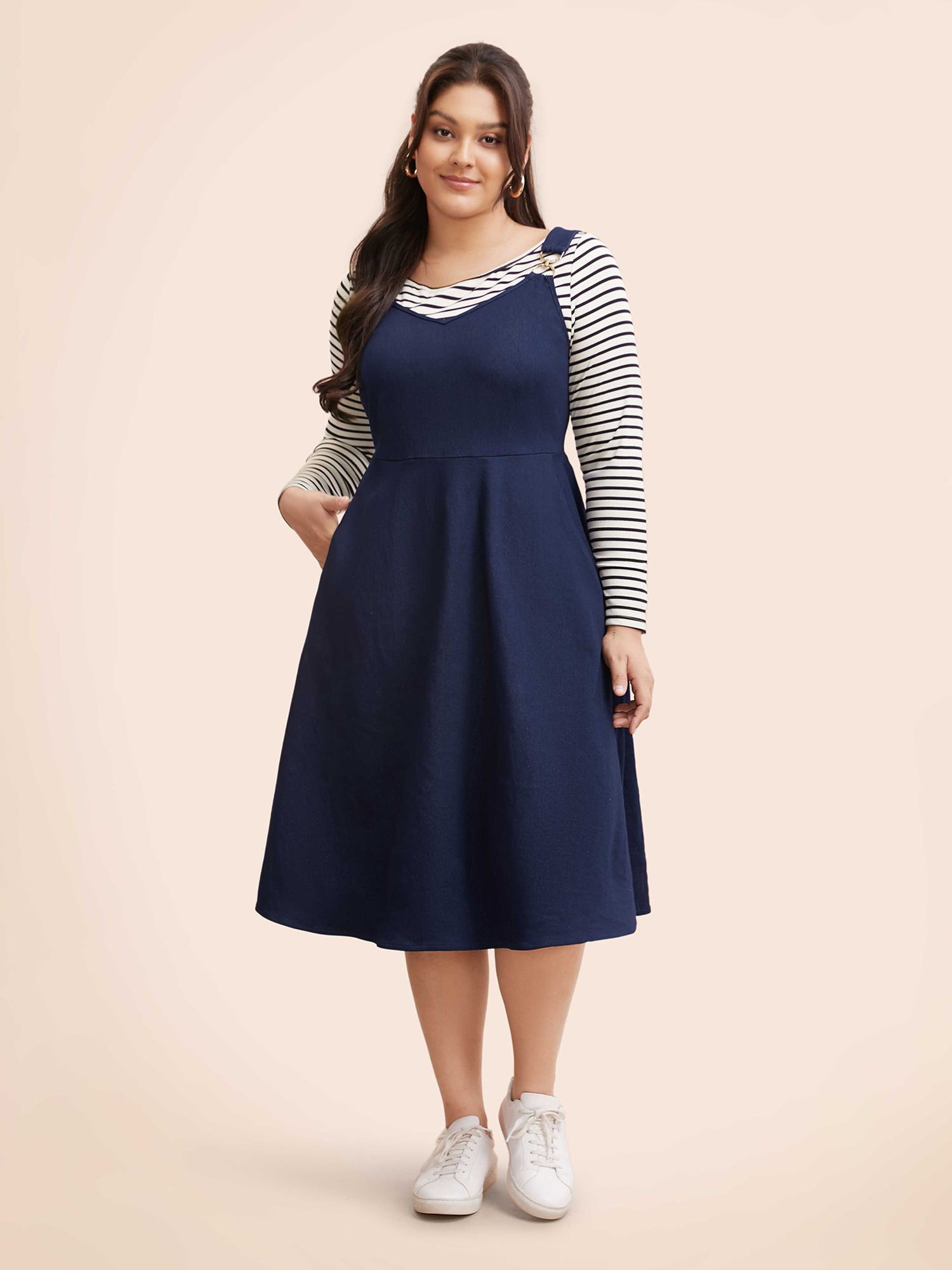 

Plus Size Denim Elastic Waist Overall Dress Indigo Women Casual Non V-neck Sleeveless Curvy BloomChic