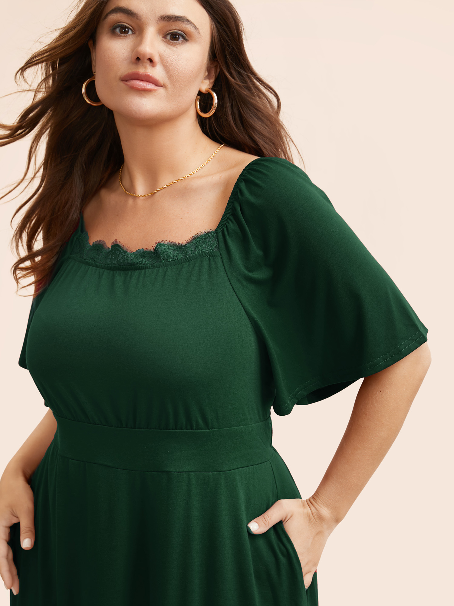 Plus Size Plain Lace Insert Gathered Square Neck Dress Green Women Office Gathered Square Neck Short sleeve Curvy Midi Dress BloomChic 10/M 